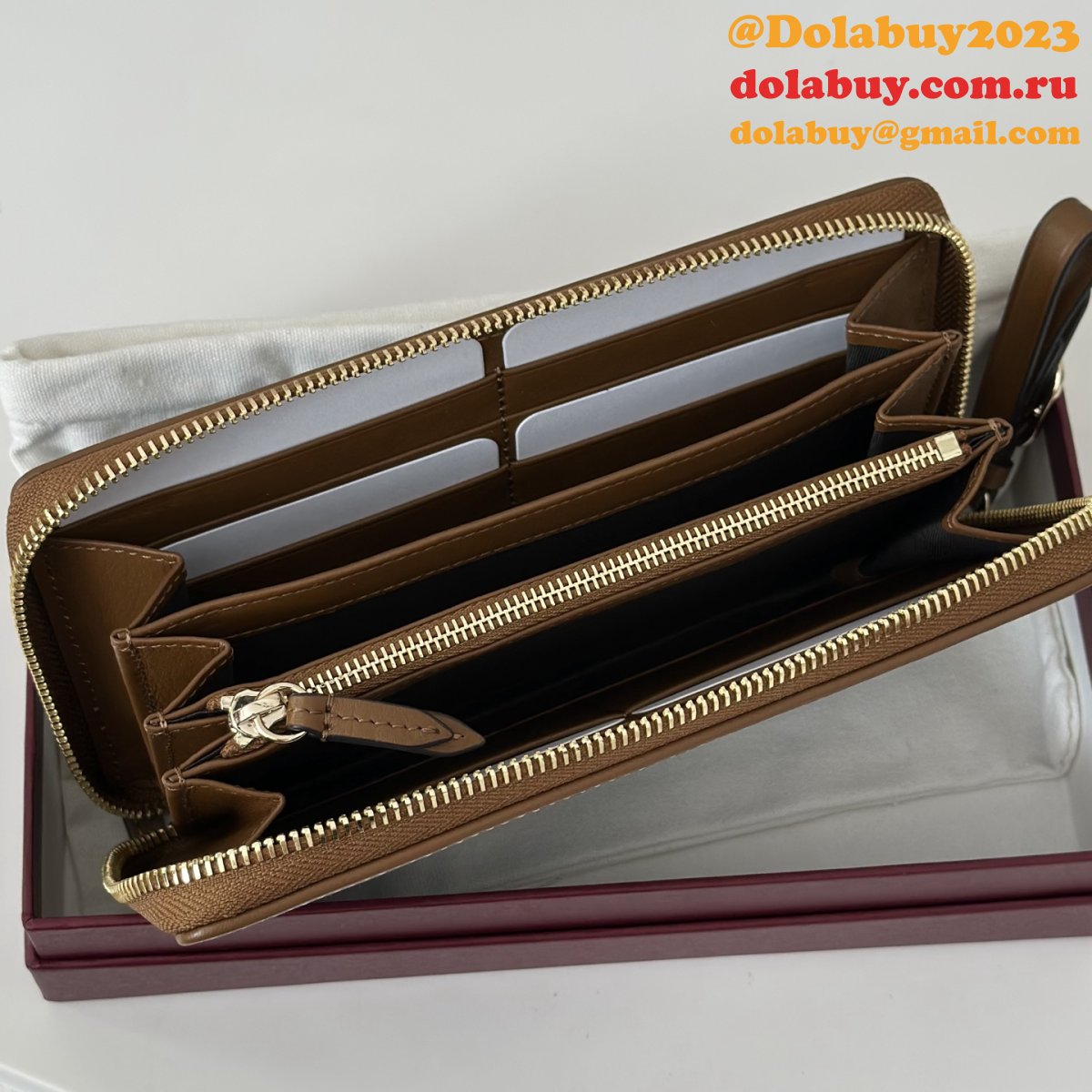 G*u*i designer gg emblem zip around wallet 819122