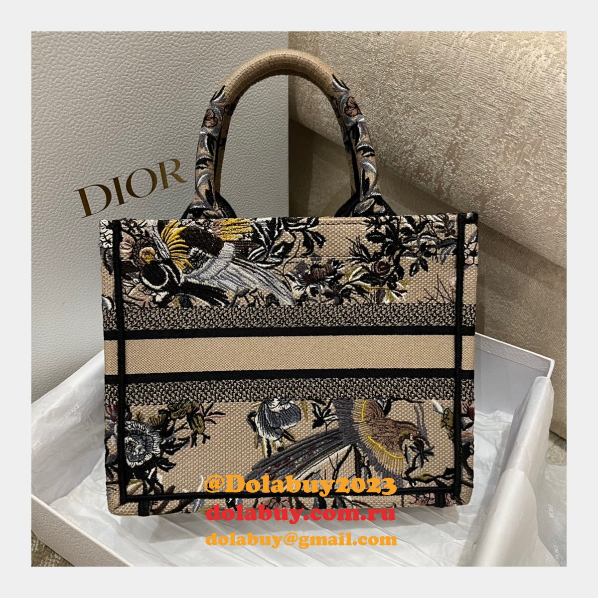 2022 High Quality CD Book Tote 26.5/36CM Replicas Bags