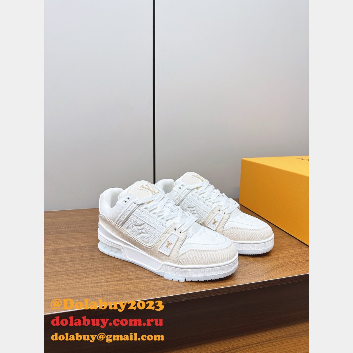 Top Quality LV Trainer Sneaker 1:1 Mirror