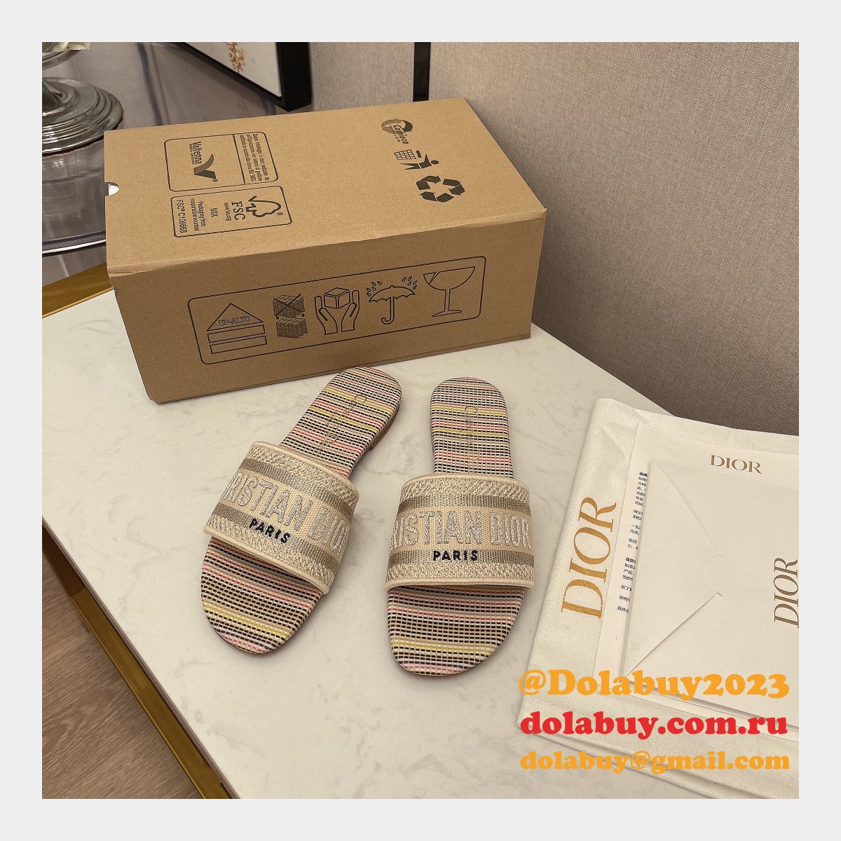 2021 Replica Christian Dior One-word embroidered slippers Shoes