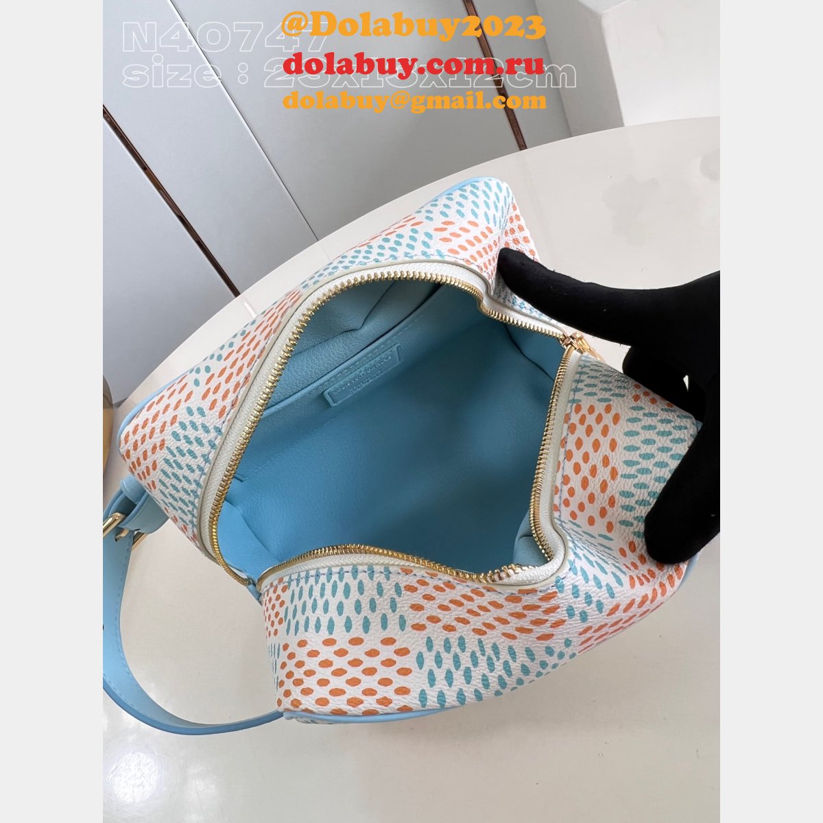 High Top Replicas Locker Dopp Kit N40747 Louis Vuitton Bag