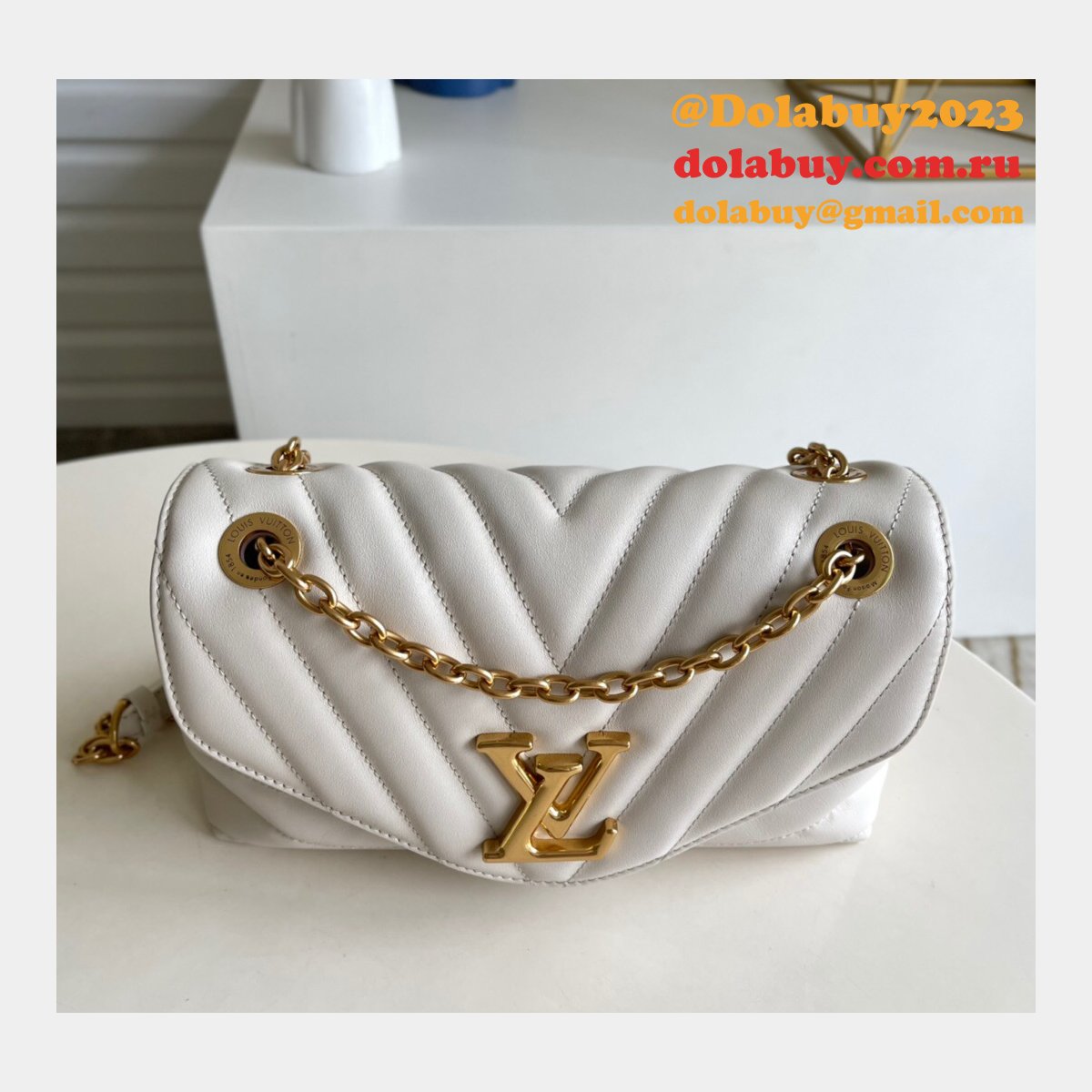 Wholesale Louis Vuitton LV New Wave Chain H24 M58552/M58553/M58550/M58664/M58549 Bag