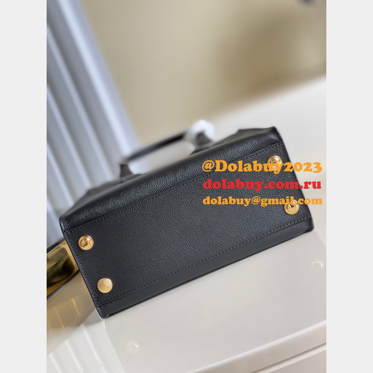 High Quality Louis Vuitton M57729/M57728 On My Side PM Greige/Black
