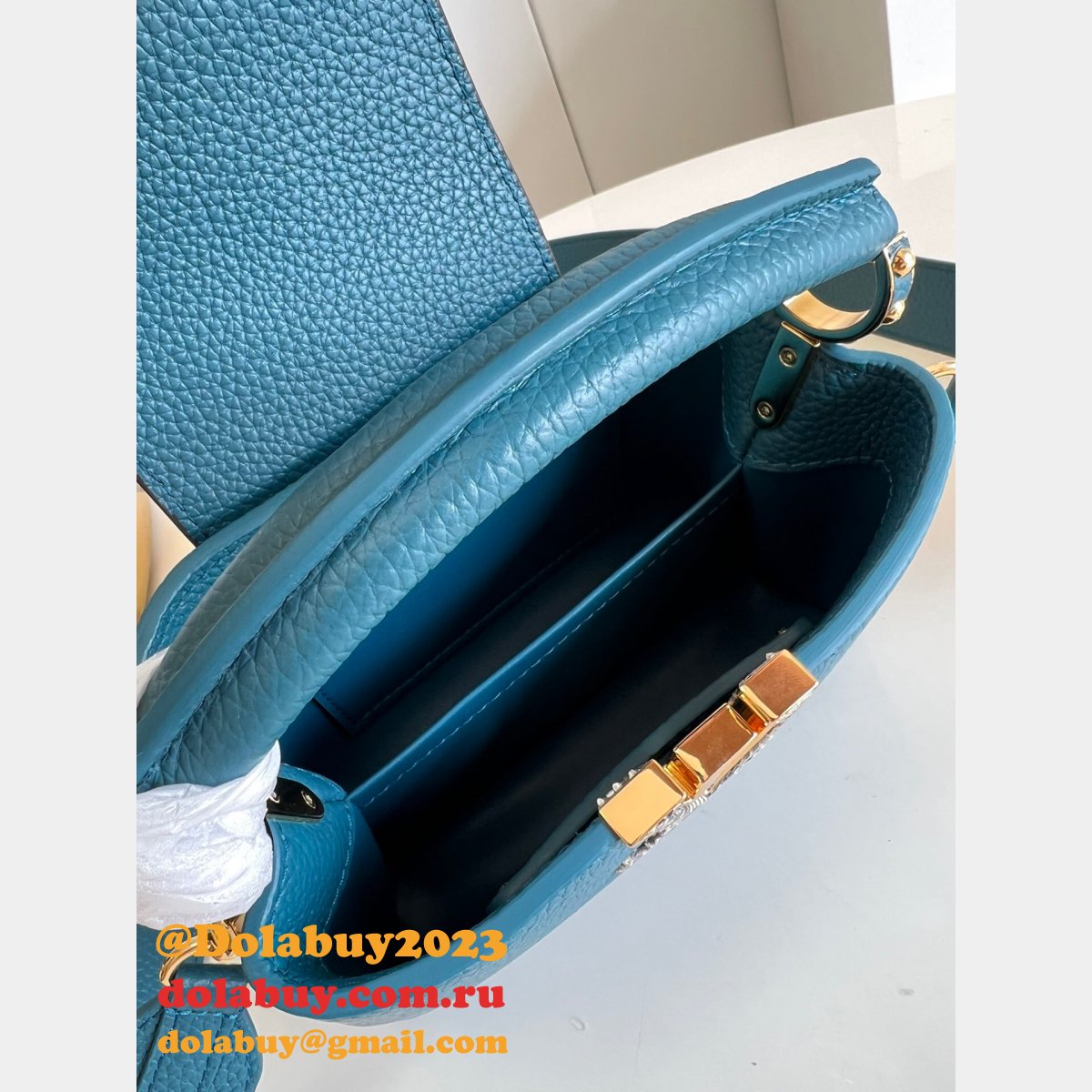 Buy 1:1 Quality Replica Louis Vuitton Capucines M81408 Bags at Dolabuy