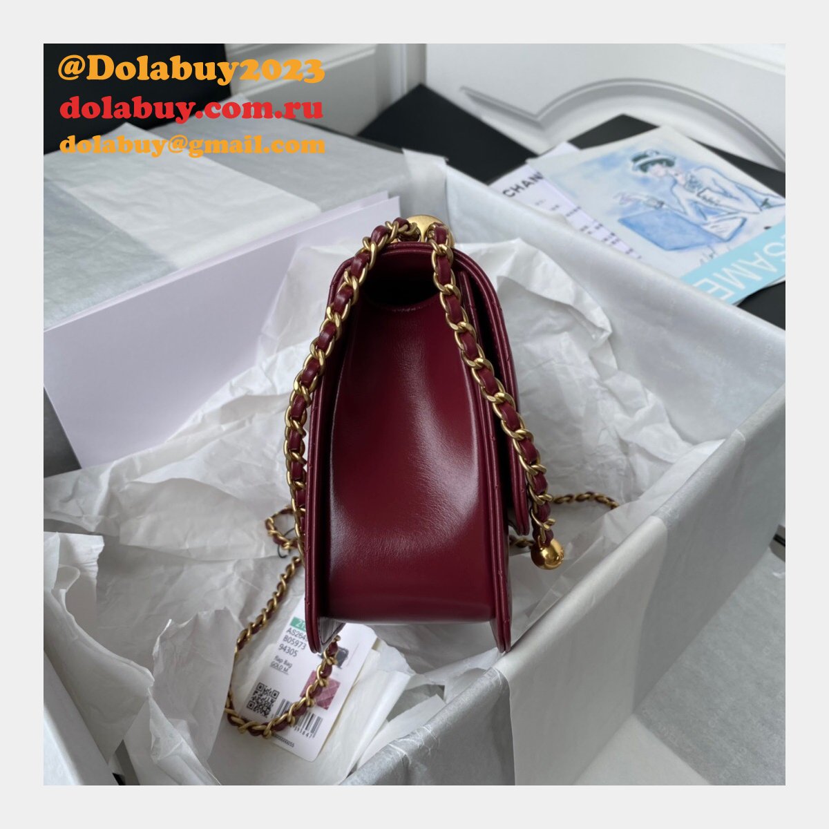 1:1 Replica AS2649 Calfskin & Gold-Tone Metal Flap Bag