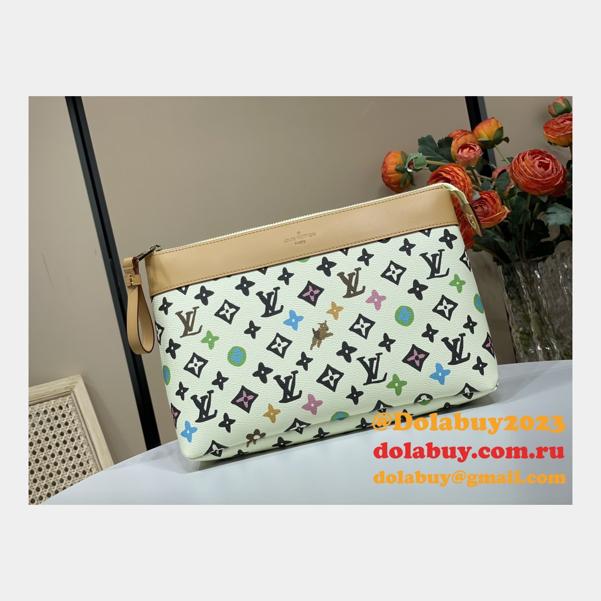 Fashion Louis Vuitton M83568 Pochette Voyage Souple Replica Bag