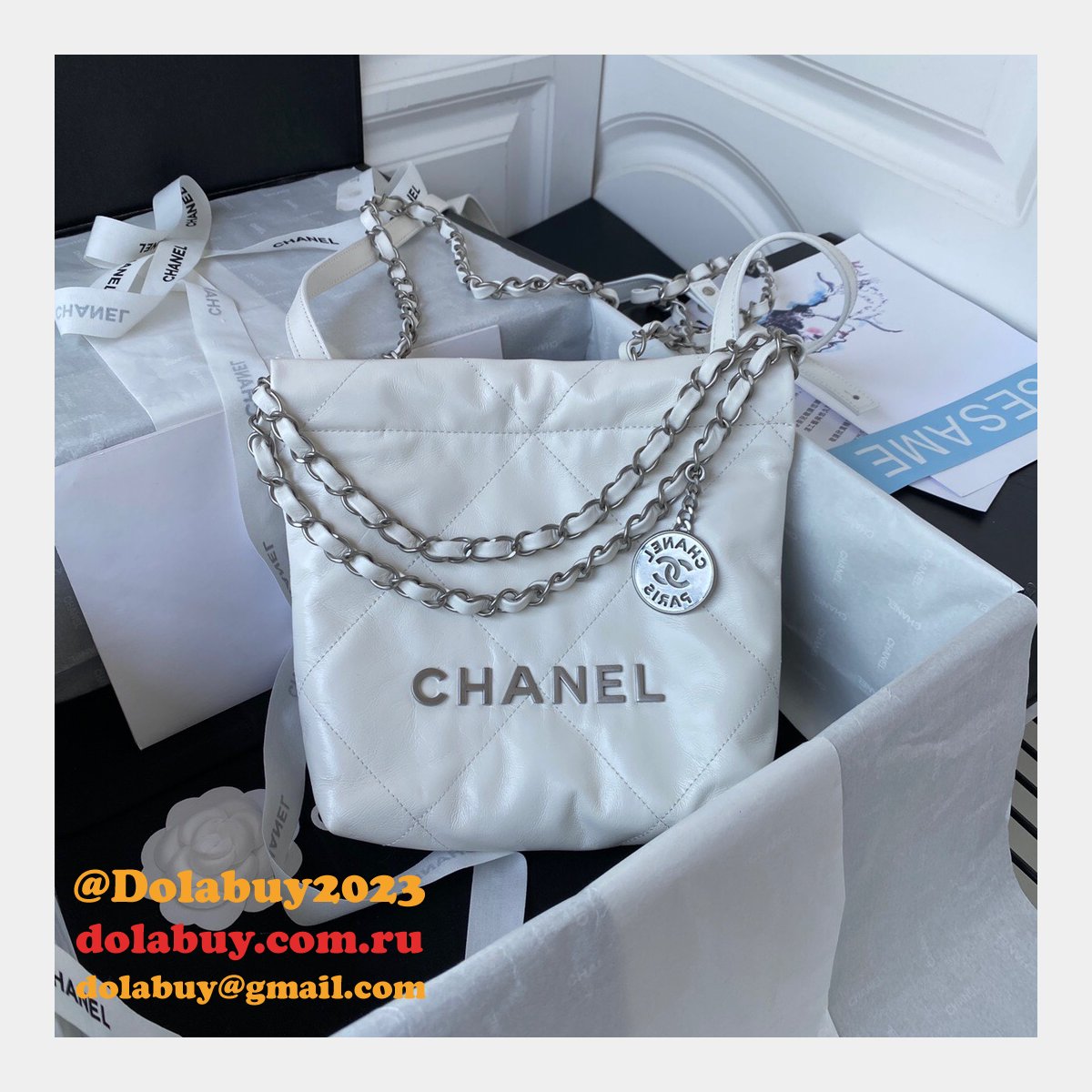 New Fashion AS3263 Shiny calfskin Designer Replica Handbag 20CM