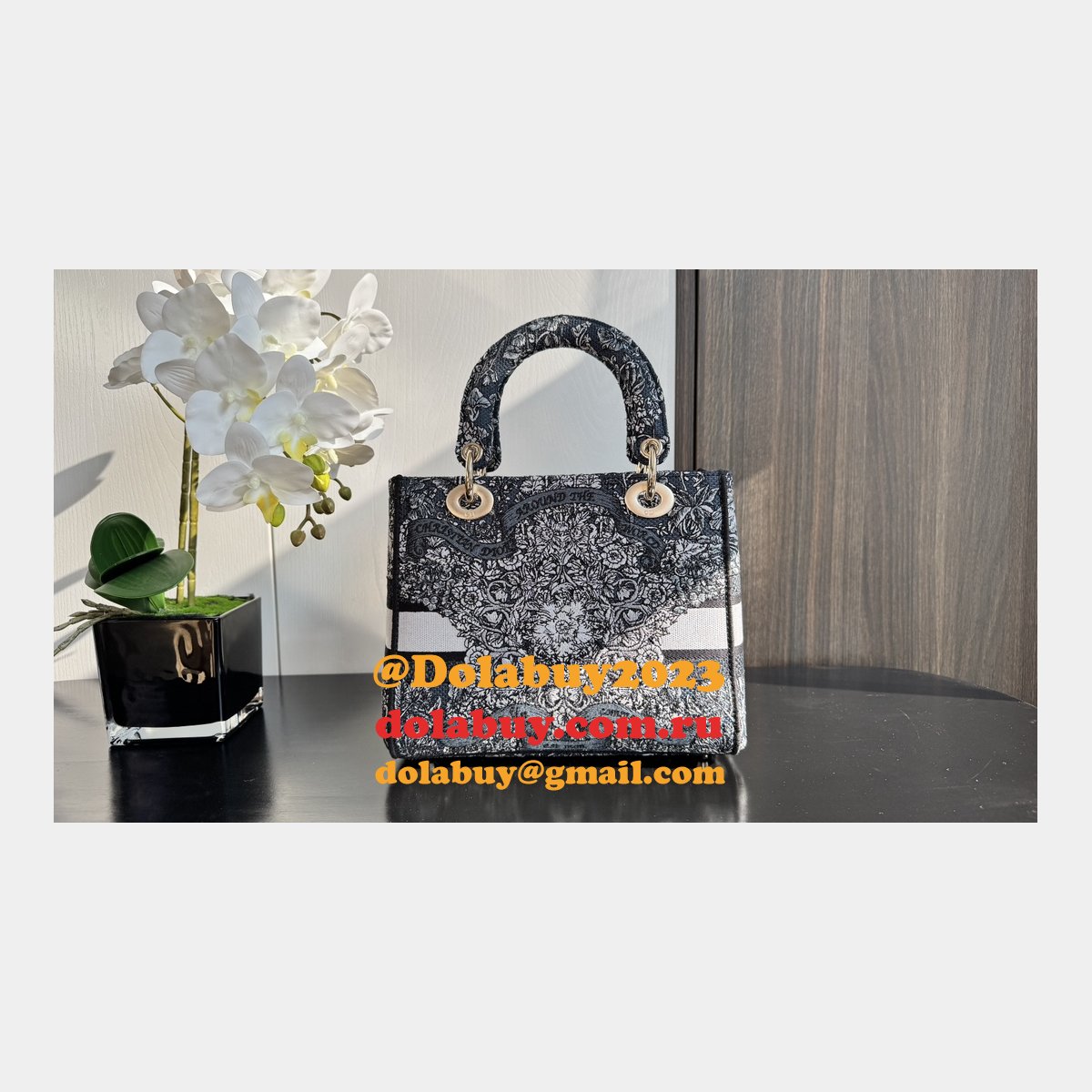 Exquisite Lady Dior 24cm Replica - Unmatched Elegance & Craftsmanship