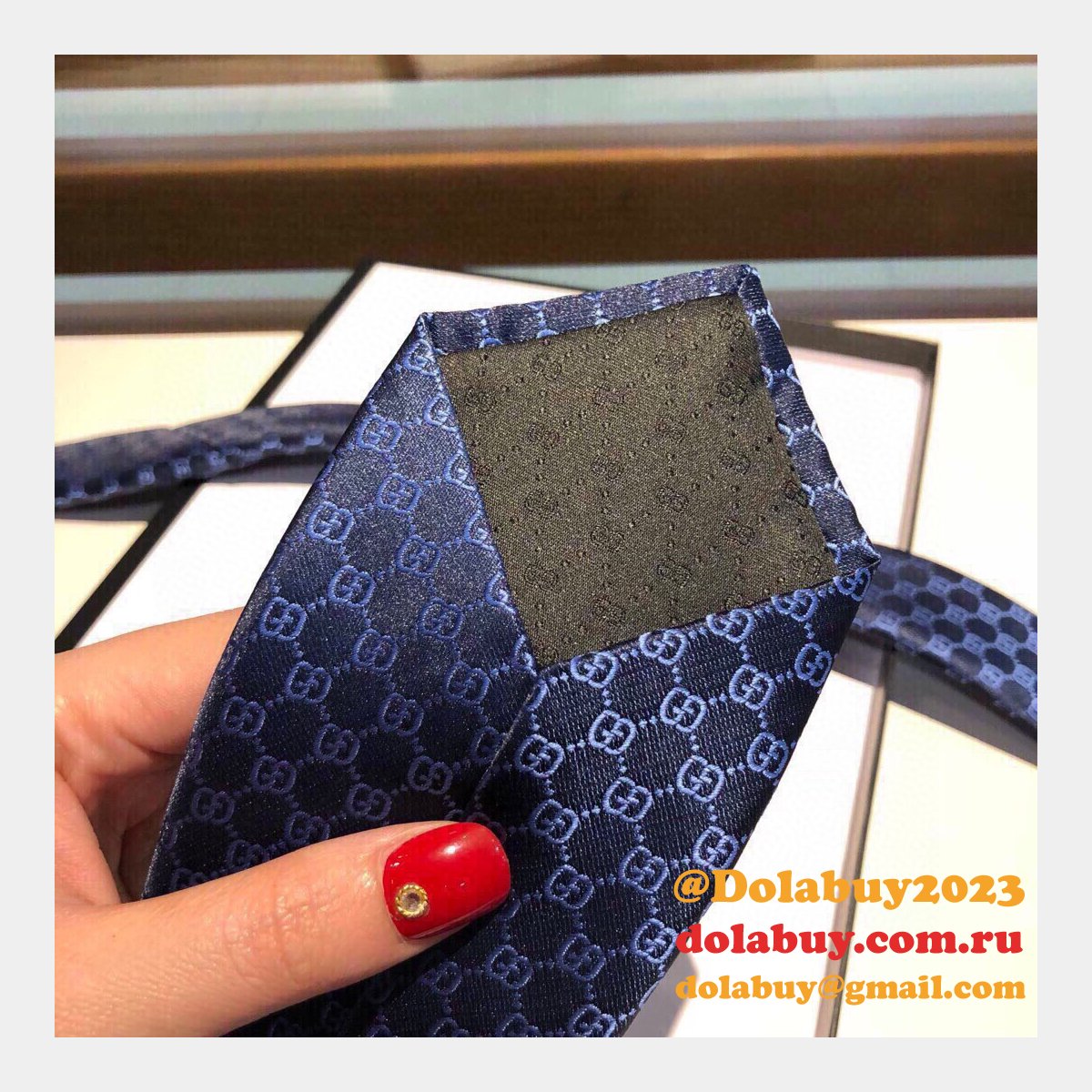 replica G*u*i ties for men round neck