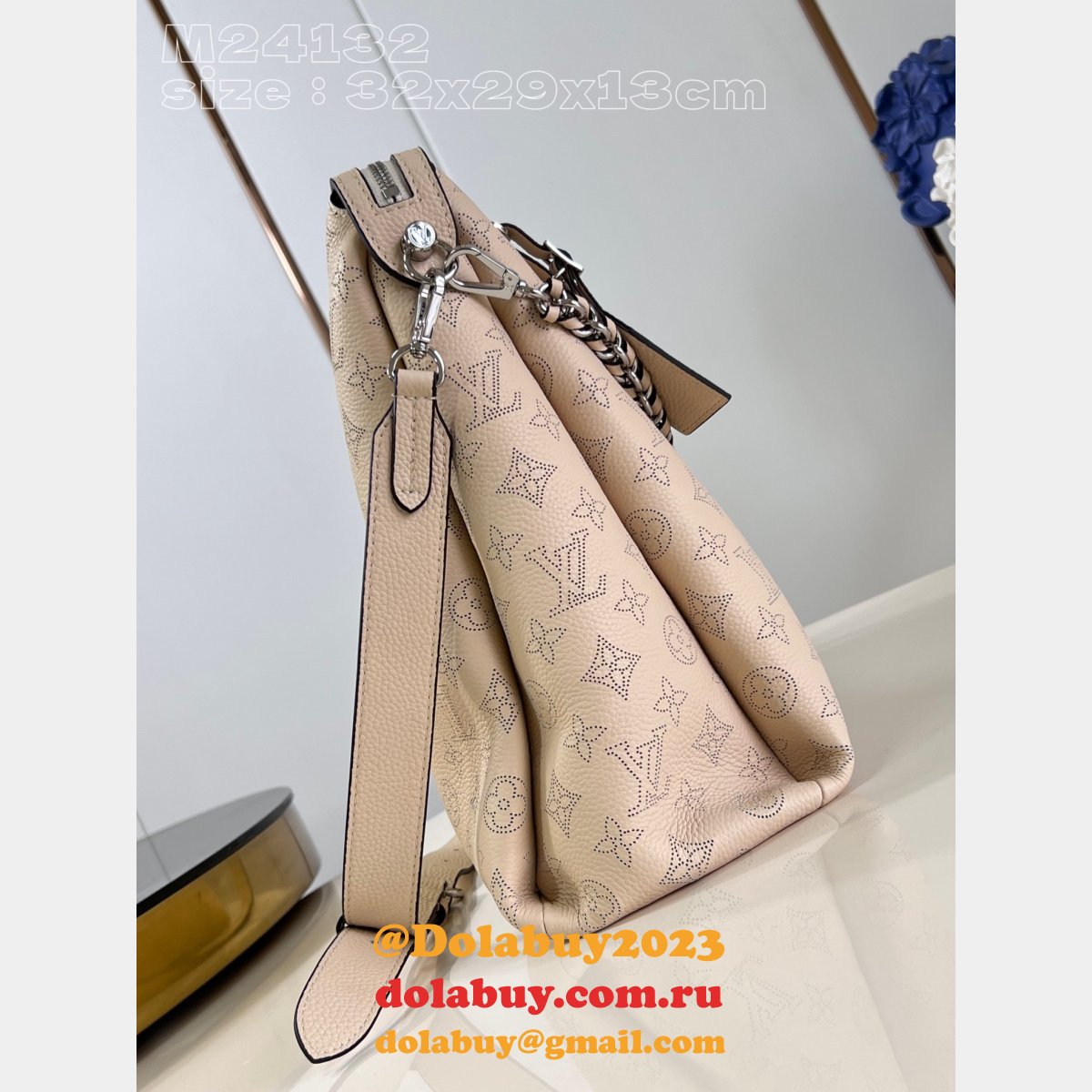 Hand It All MM Mahina M24133/M24132 Designers Louis Vuitton Fake Bag