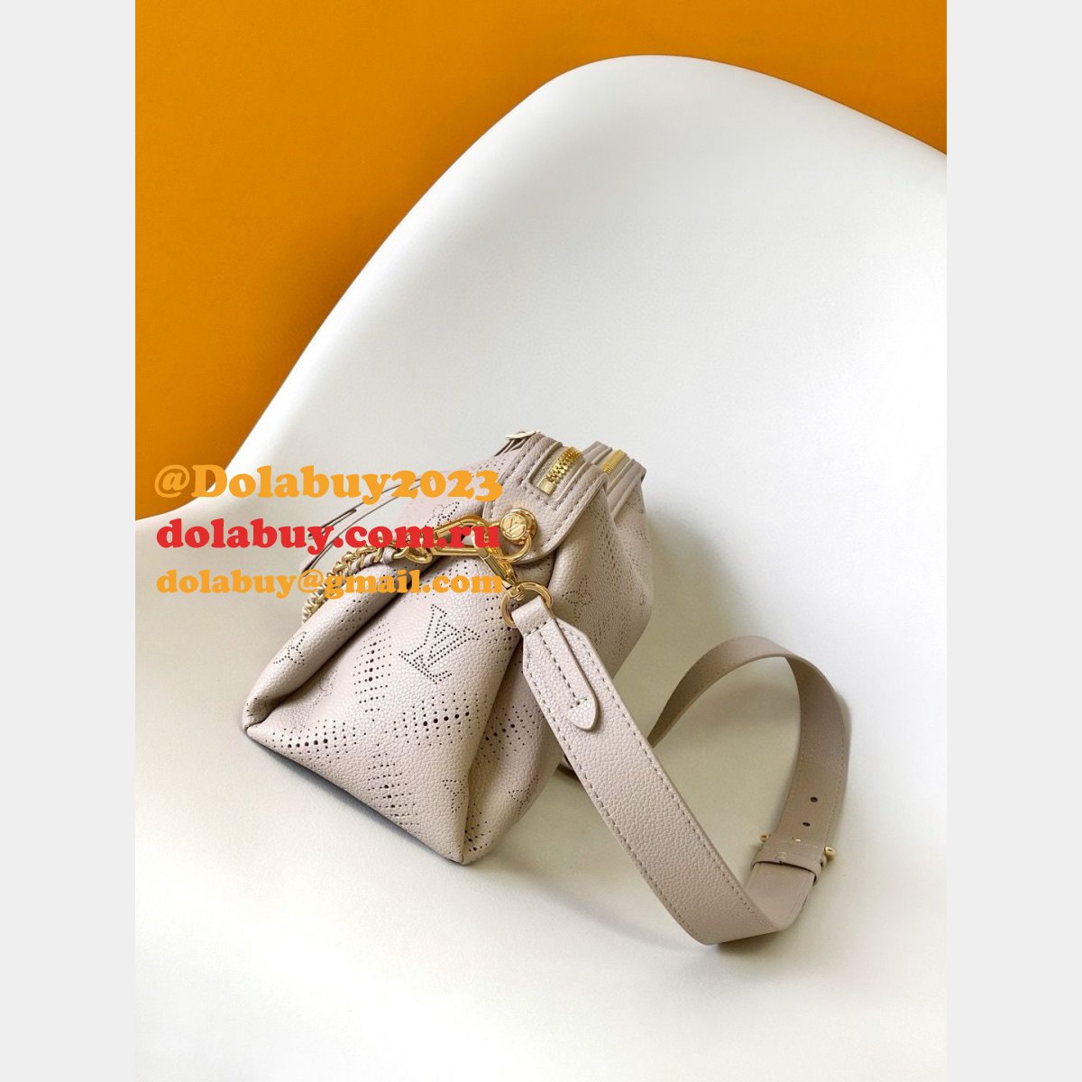 Louis Vuitton Favorite Hand It All PM M13157