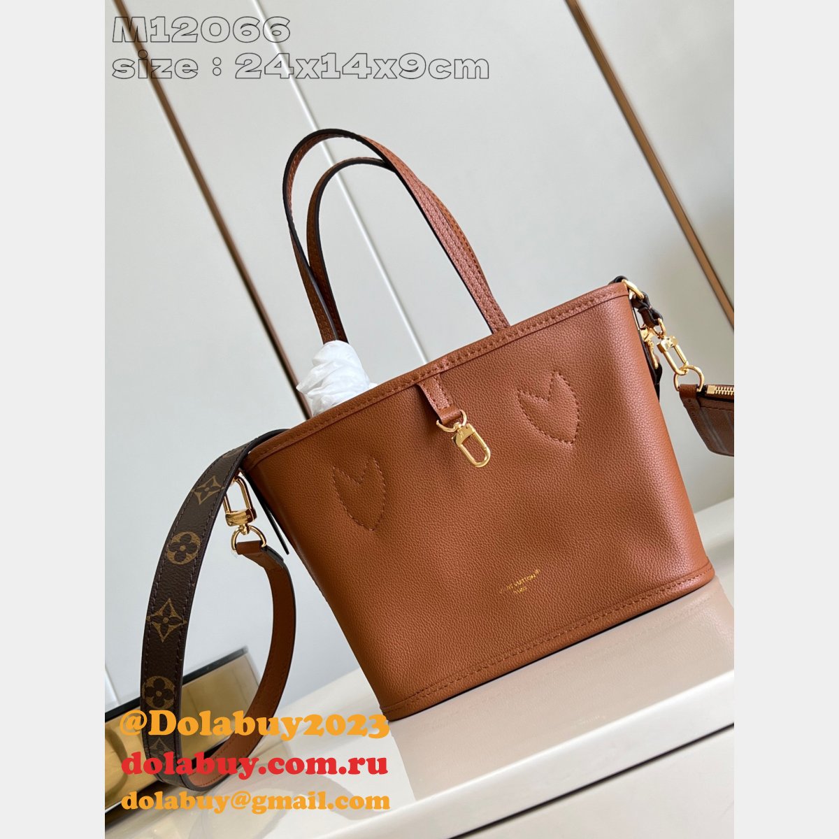 Louis Vuitton 7 Star M12099/M12066 Neverfull Bandoulière Inside Out Fake Bag