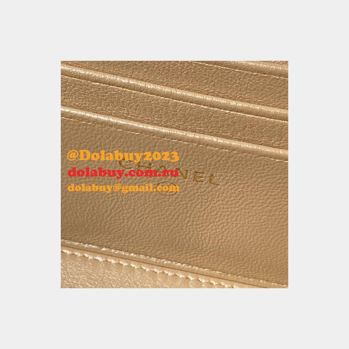 Top Quality Vanity AP3940 Classic Chain Replica Bag Black/White