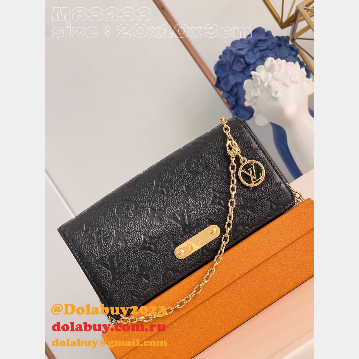 Wallet On Chain Lily M83233 Circle Replica Louis Vuitton Designer Bag