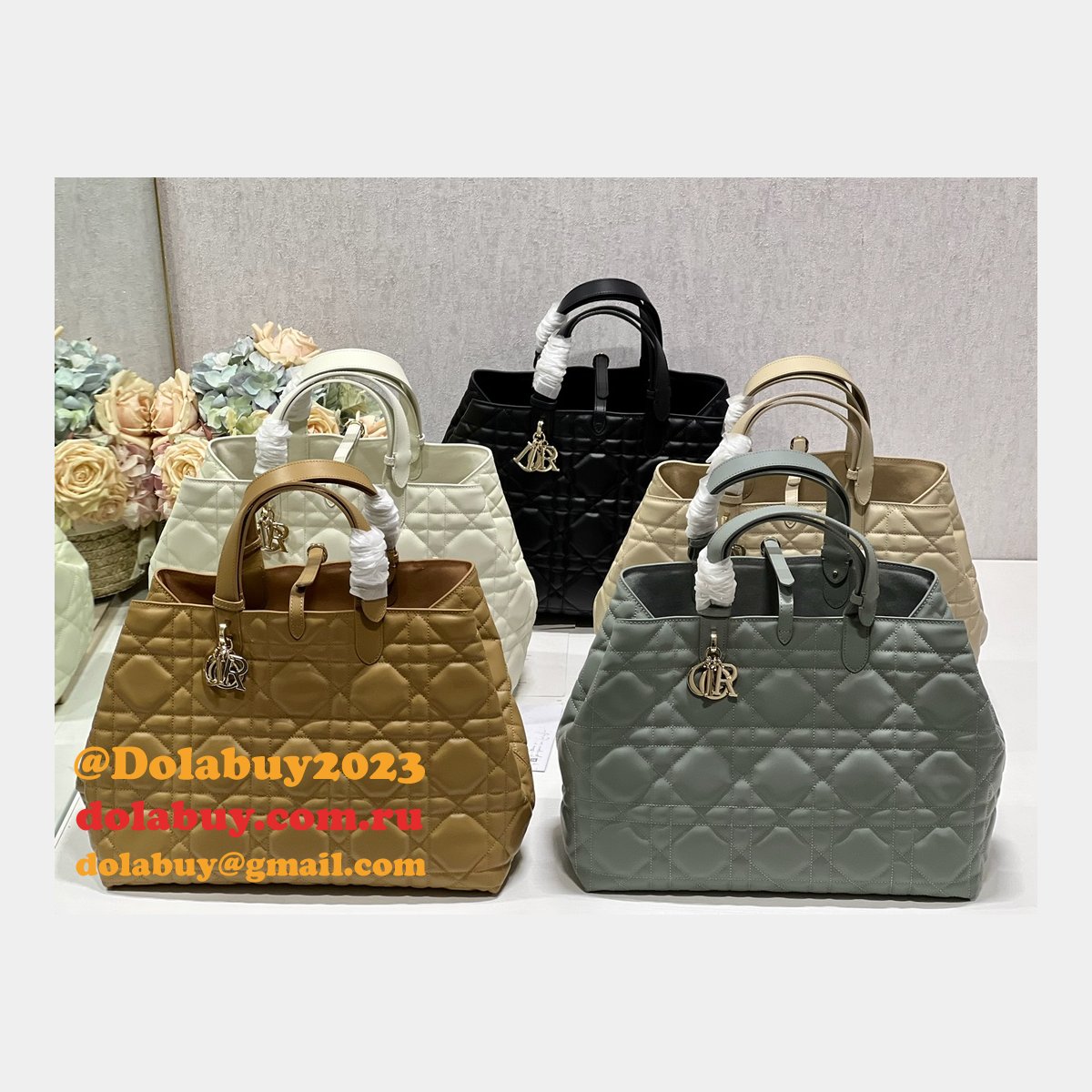 Discover Perfect Brand Replicas Dior CD Lock Toujours 1188/2823 Bag