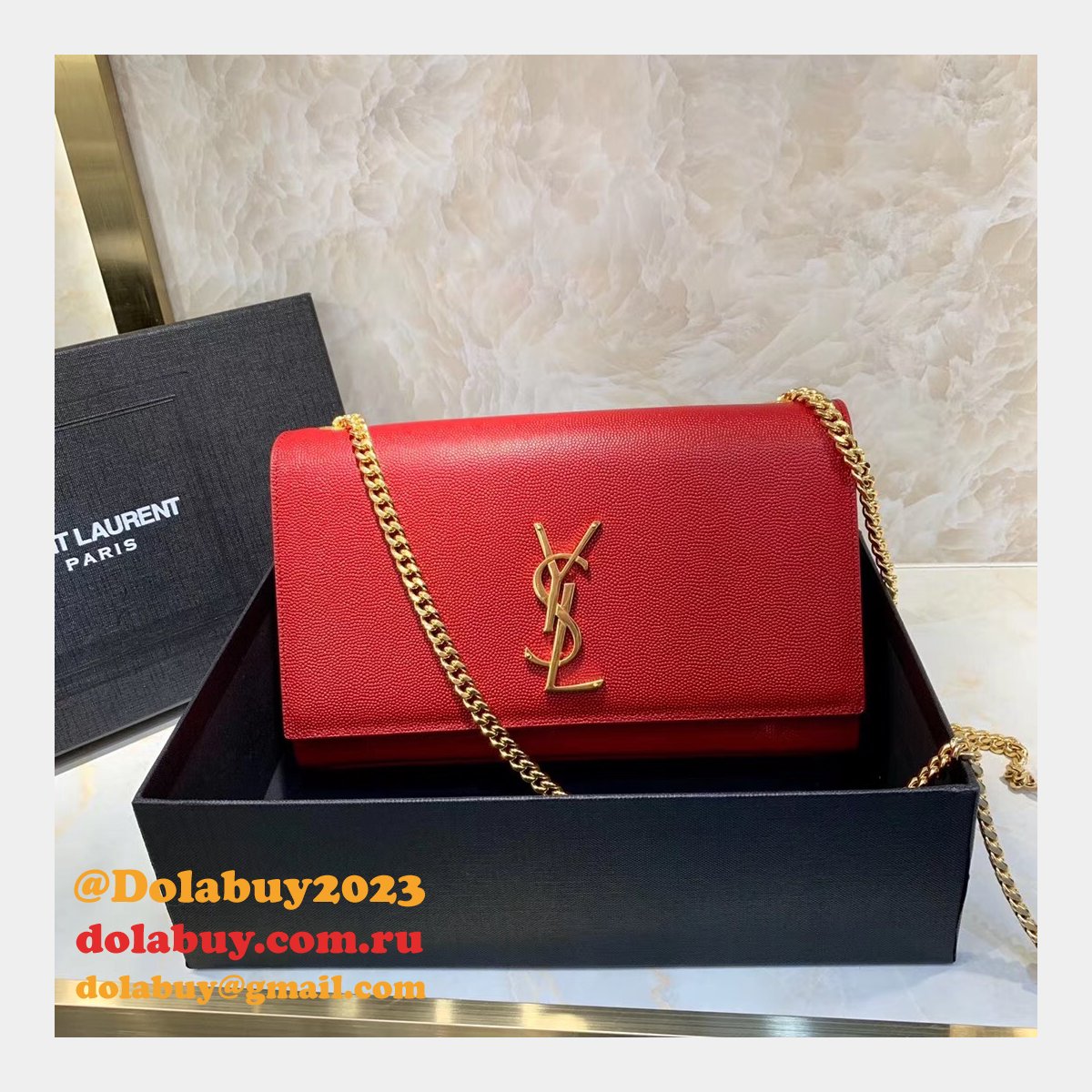YSL Saint 5868006 24cm Elegant Shoulder Bags