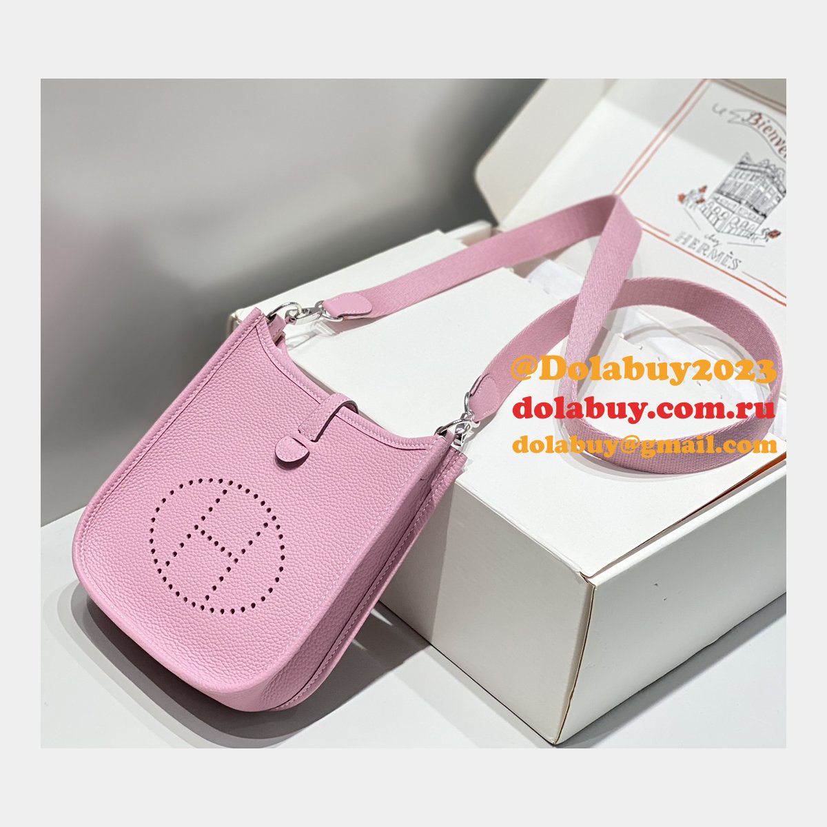 Hermes Replica Mini Evelyne TPM Bag Pink