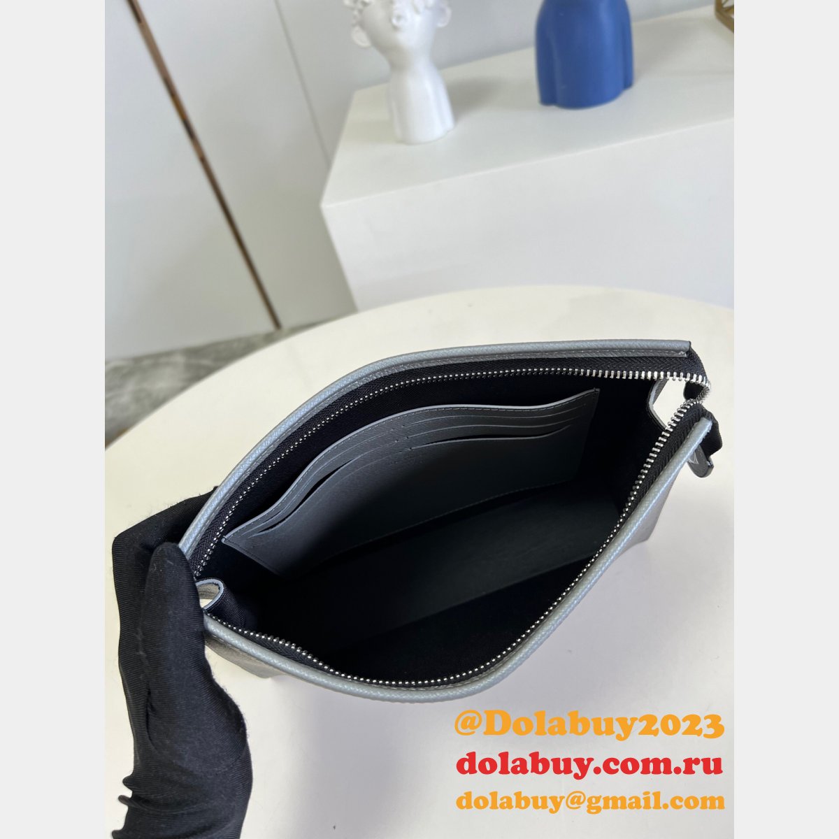 Louis Vuitton Fake Travel M30840 Pochette Voyage MM K45