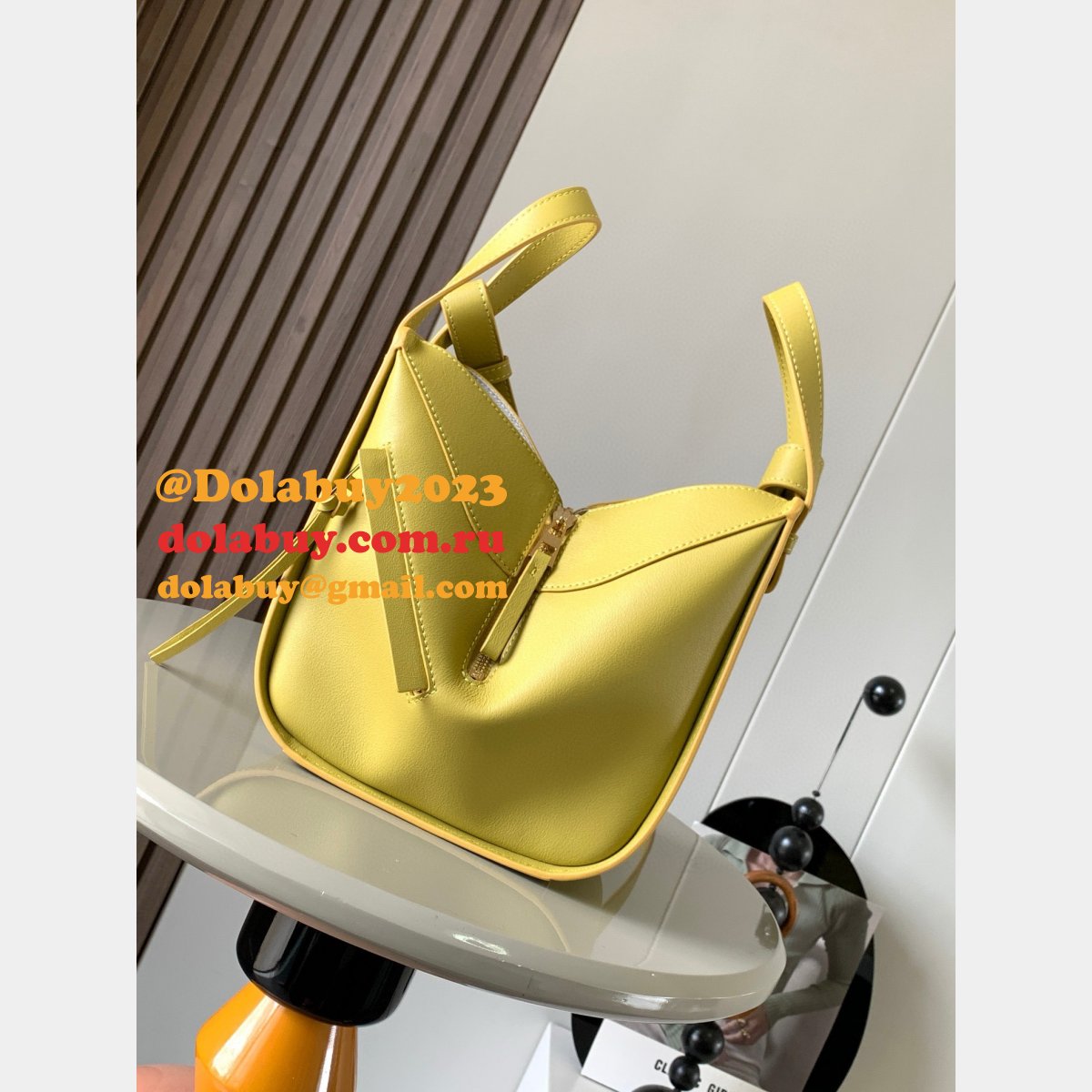 Compact Loewe Hammock Bag In Classic Calfskin Replica Best 20.8cm