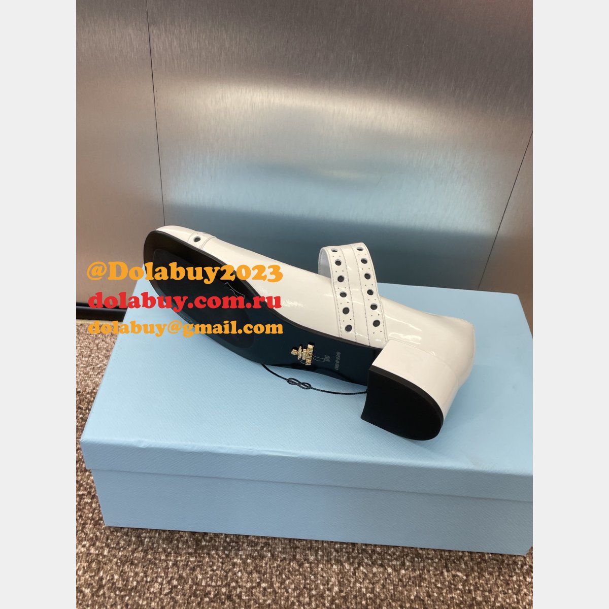Prada 1:1 Mirror Patent Leather Mary Jane Pumps