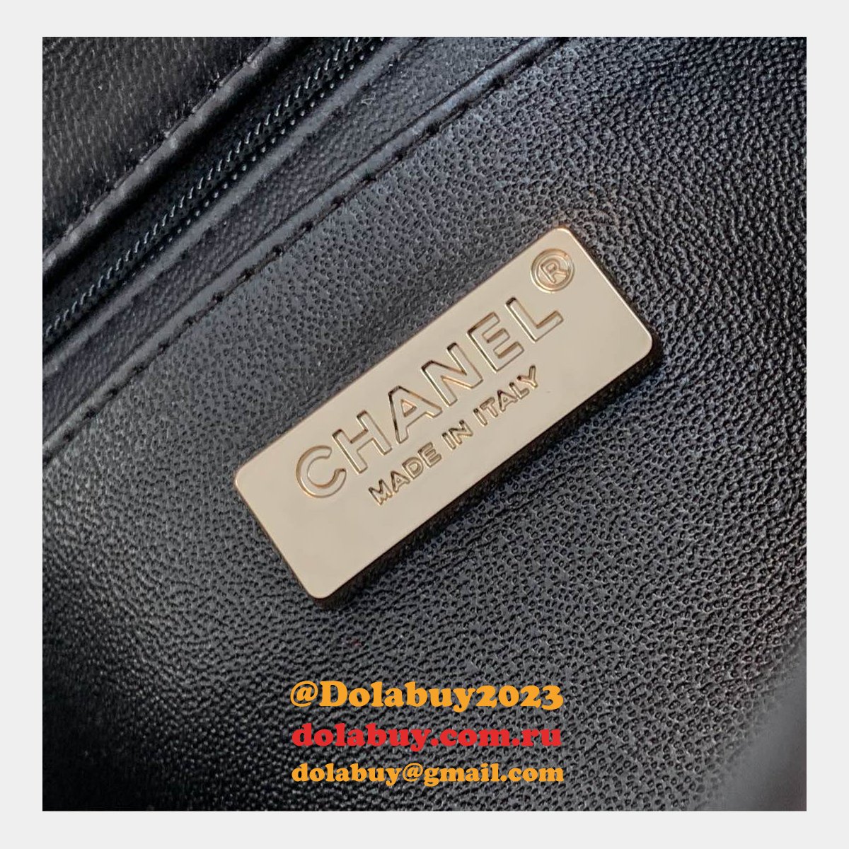 Luxury Replica A69900 Flap Mini Classic Handbag