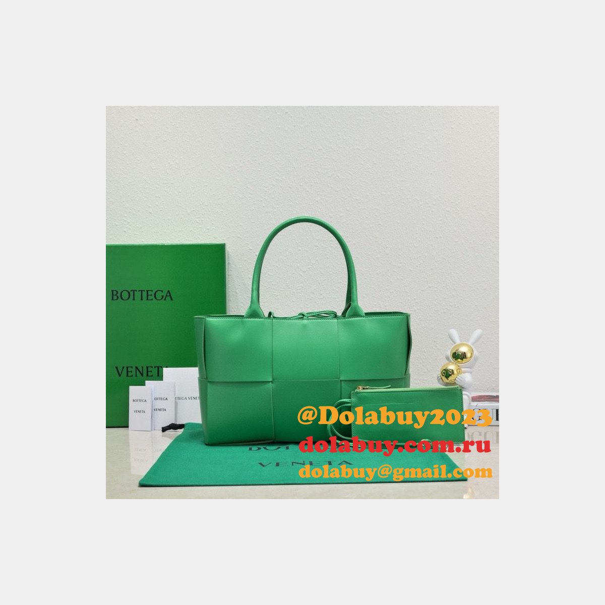 Luxury BOTTEGA VENETA Medium Arco Tote Bag 36CM