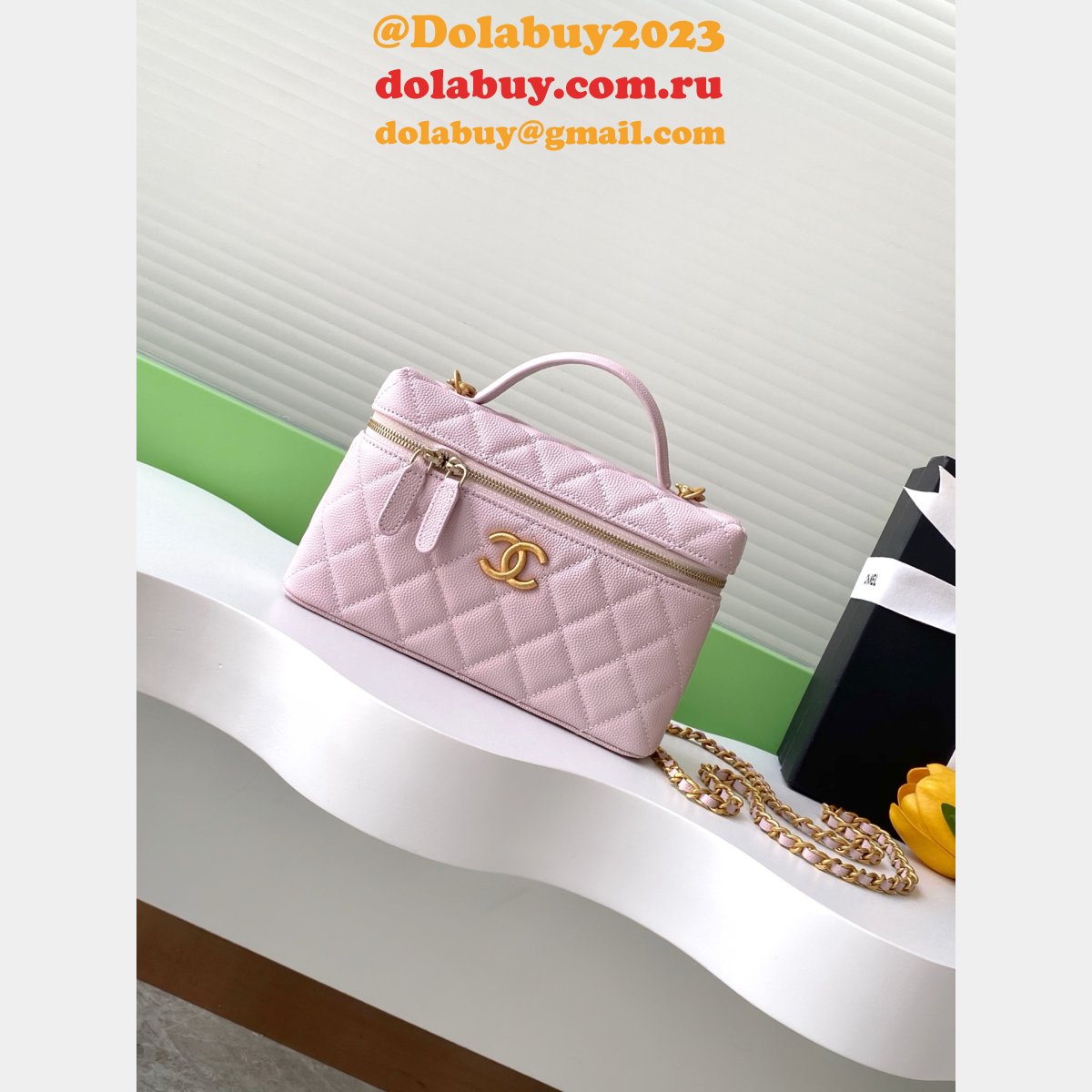 Replica AP4483 Classic Clutch With Chain Knockoff Bag