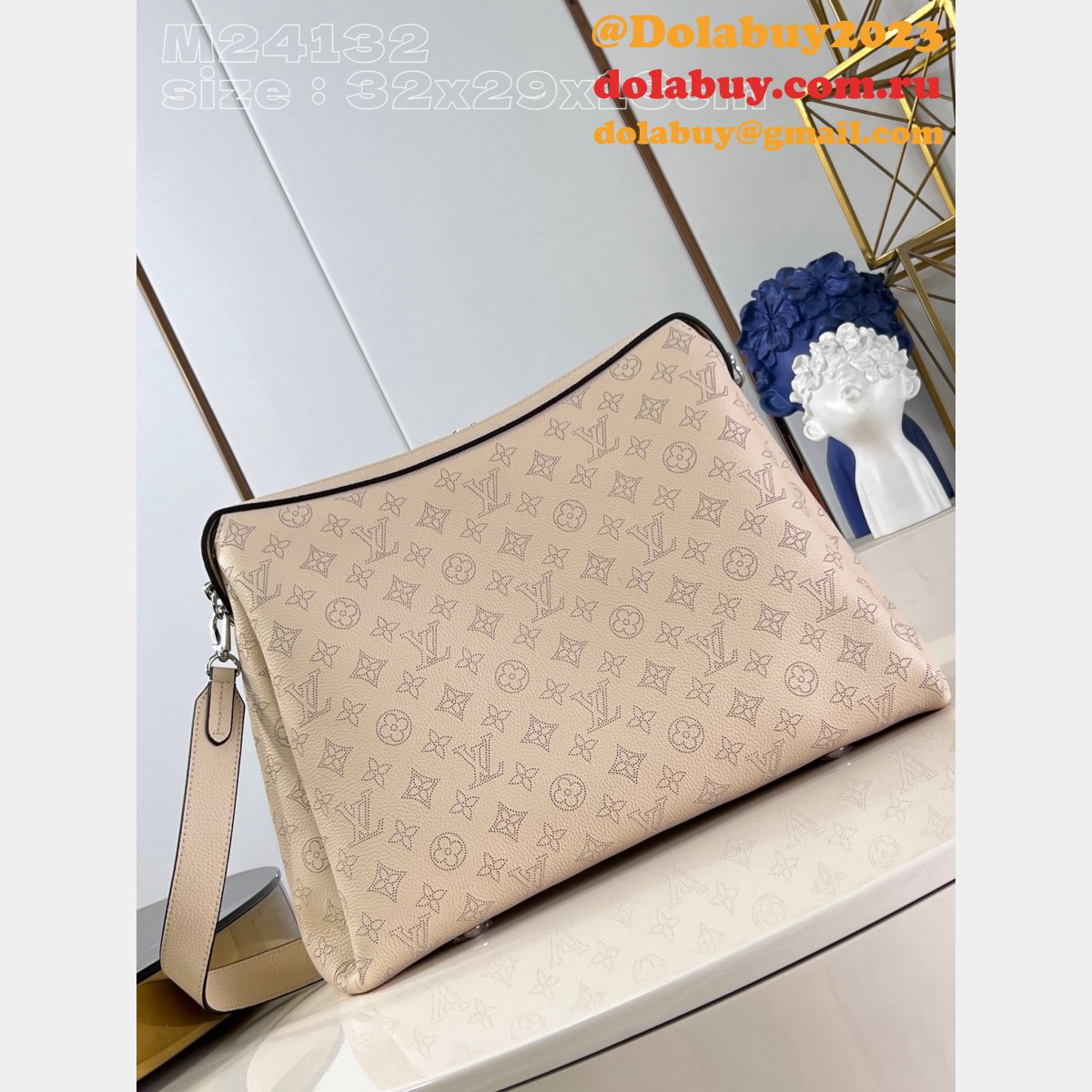Hand It All MM Mahina M24133/M24132 Designers Louis Vuitton Fake Bag