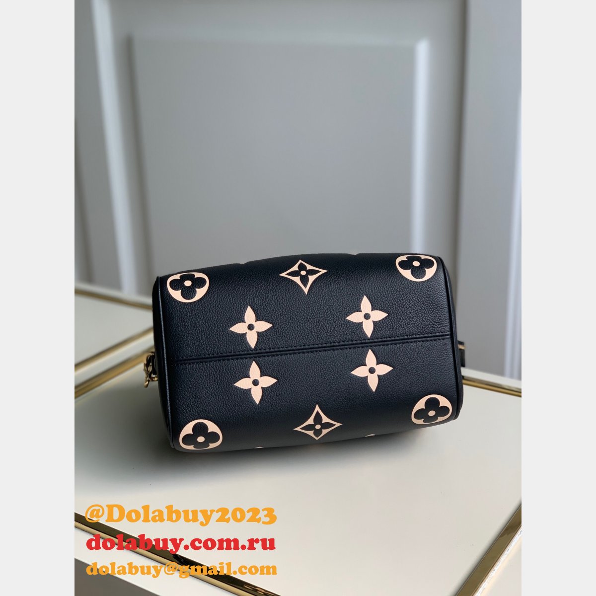 Where to Buy Replica Louis Vuitton Speedy 25 M58947 Bag