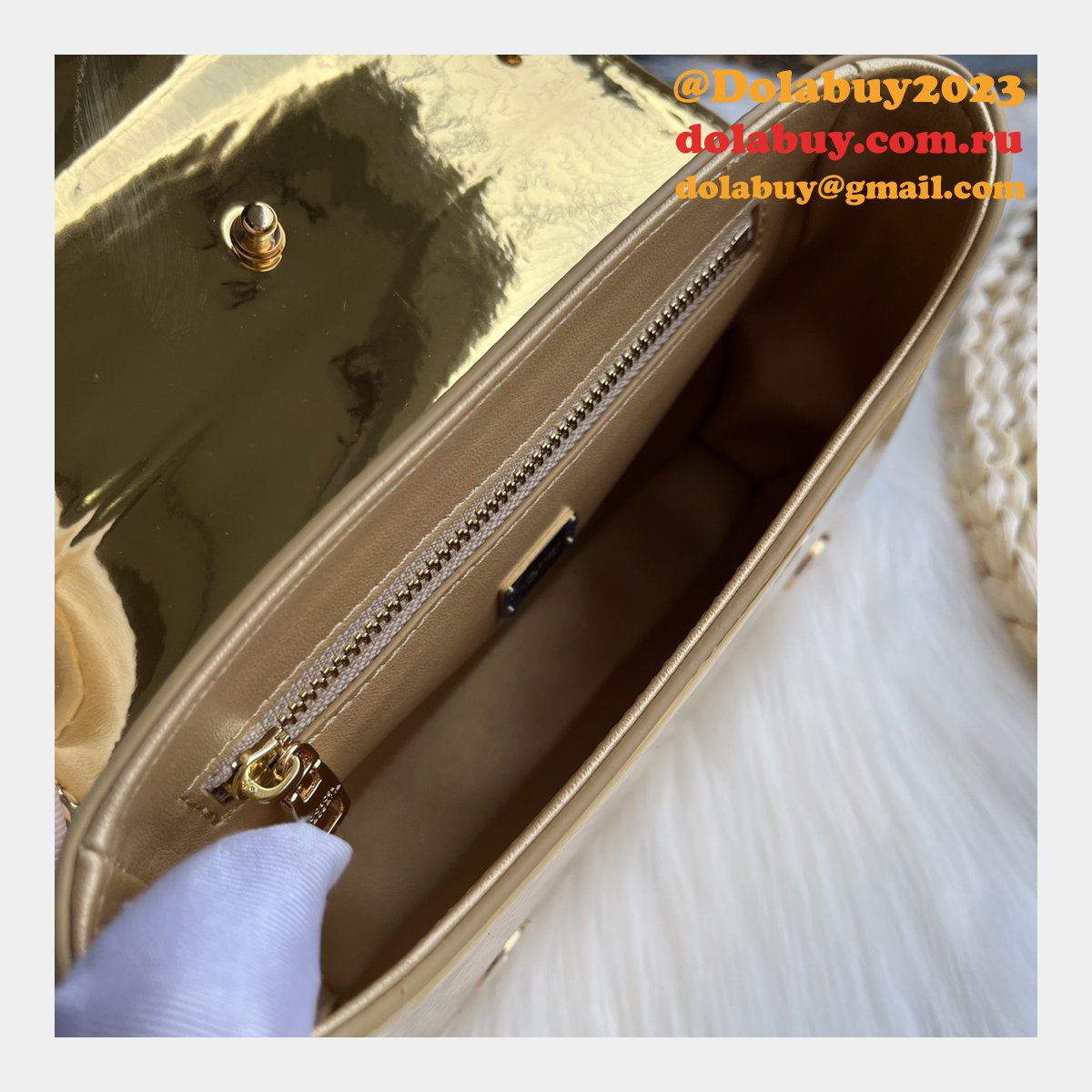 Buy Best 1:1 Replicas Dolce & Gabbana DG Logo 9112 Hand Bag