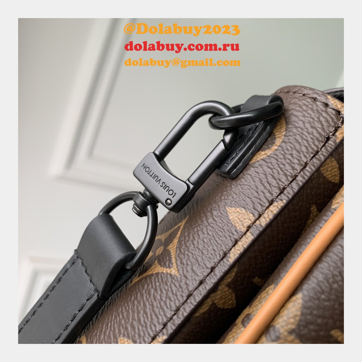 S-Lock Vertical wearable wallet M81522 Louis Vuitton Luxury Bag