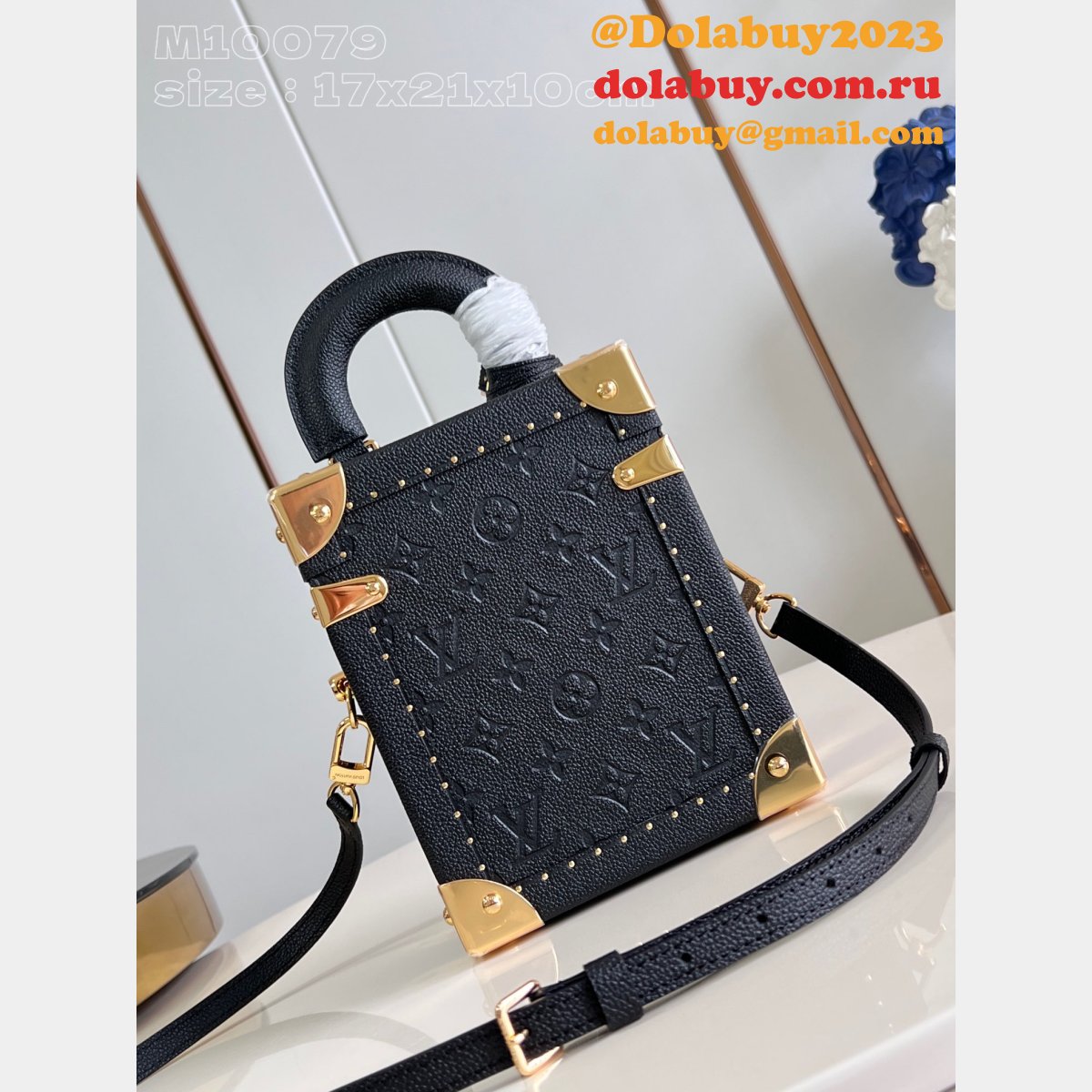 Perfect Louis Vuitton M11131 Camera Box Art of Living Replcia Bag