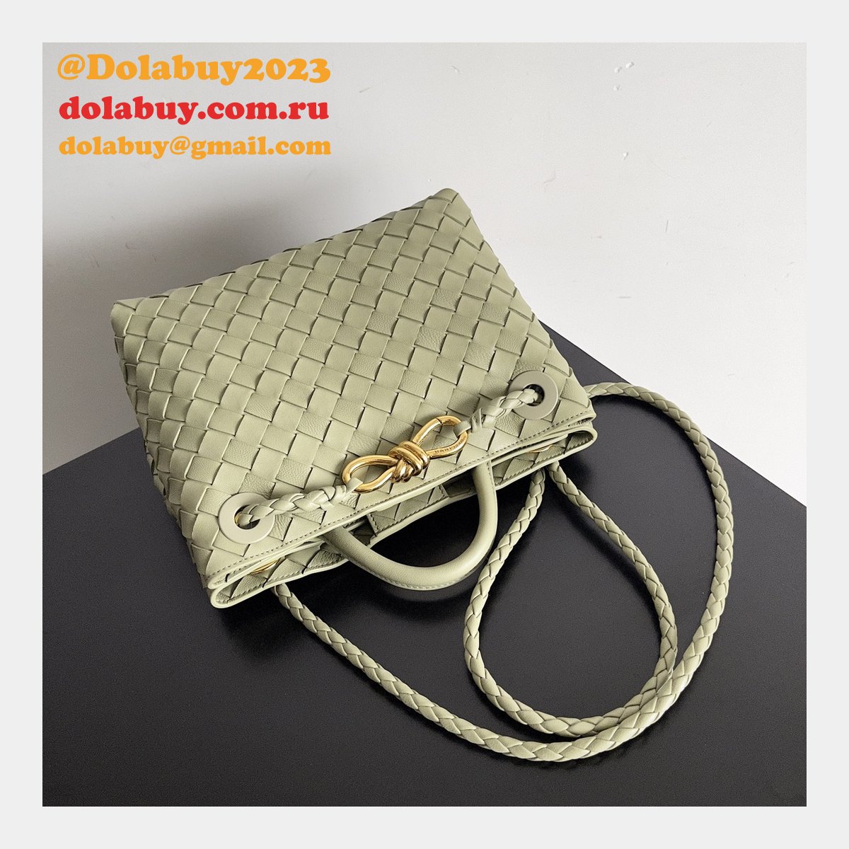 BOTTEGA VENETA ANDIAMO Small 25cm Bag Leather Strap