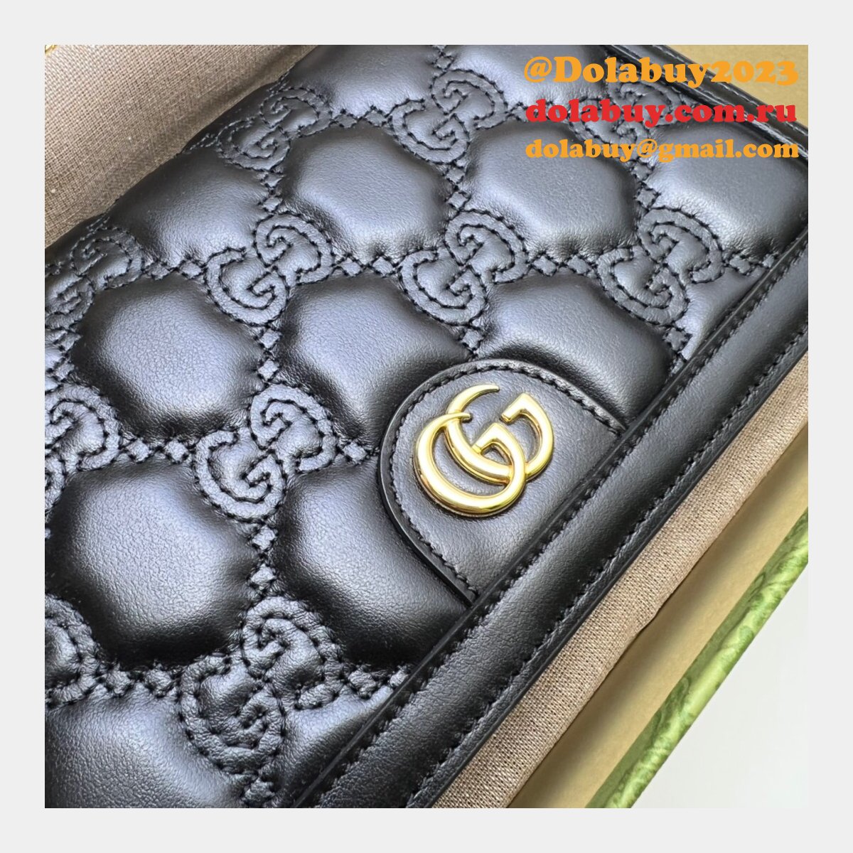 G*u*i our replica designer 723787 gg matelassé chain wallet