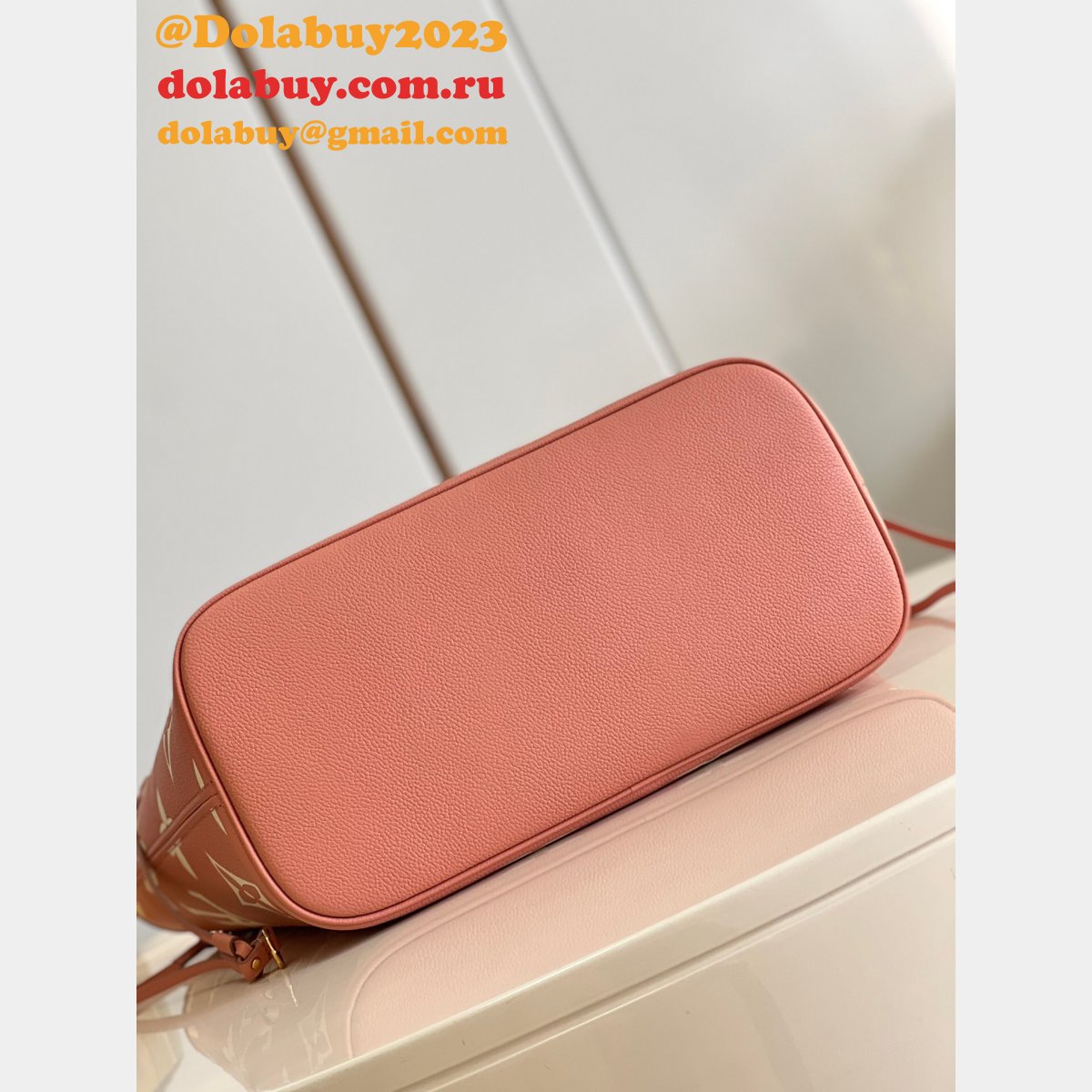 Replica Louis Vuitton Neverfull M45686 Leather Outlet Sale