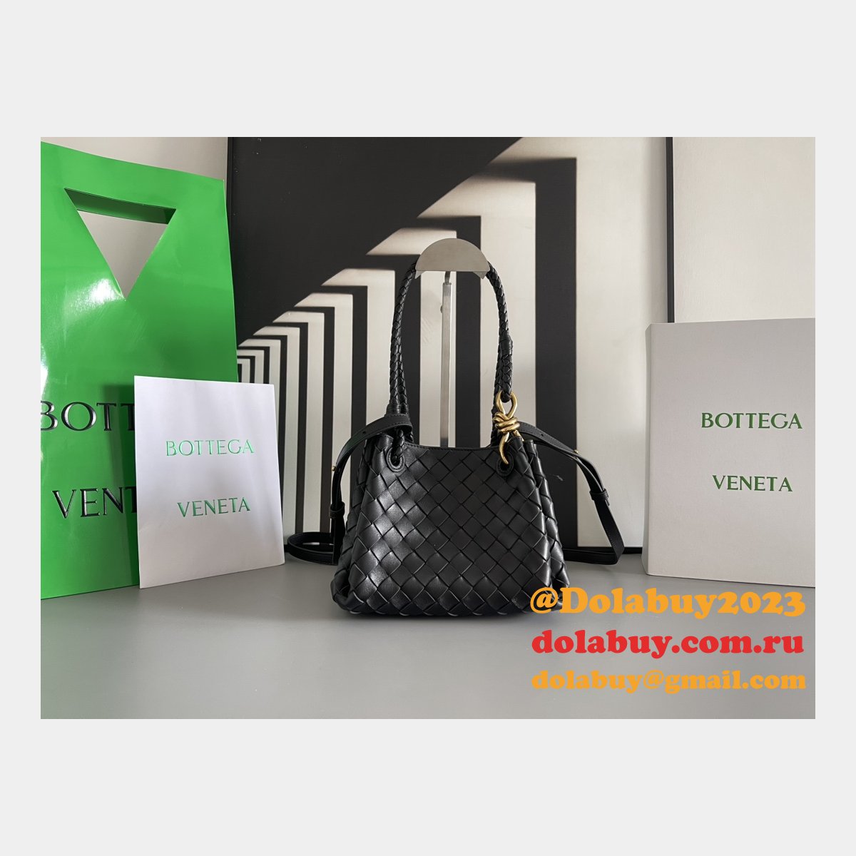 Top Quality BOTTEGA VENETA parachute Andiamo mini size 796569