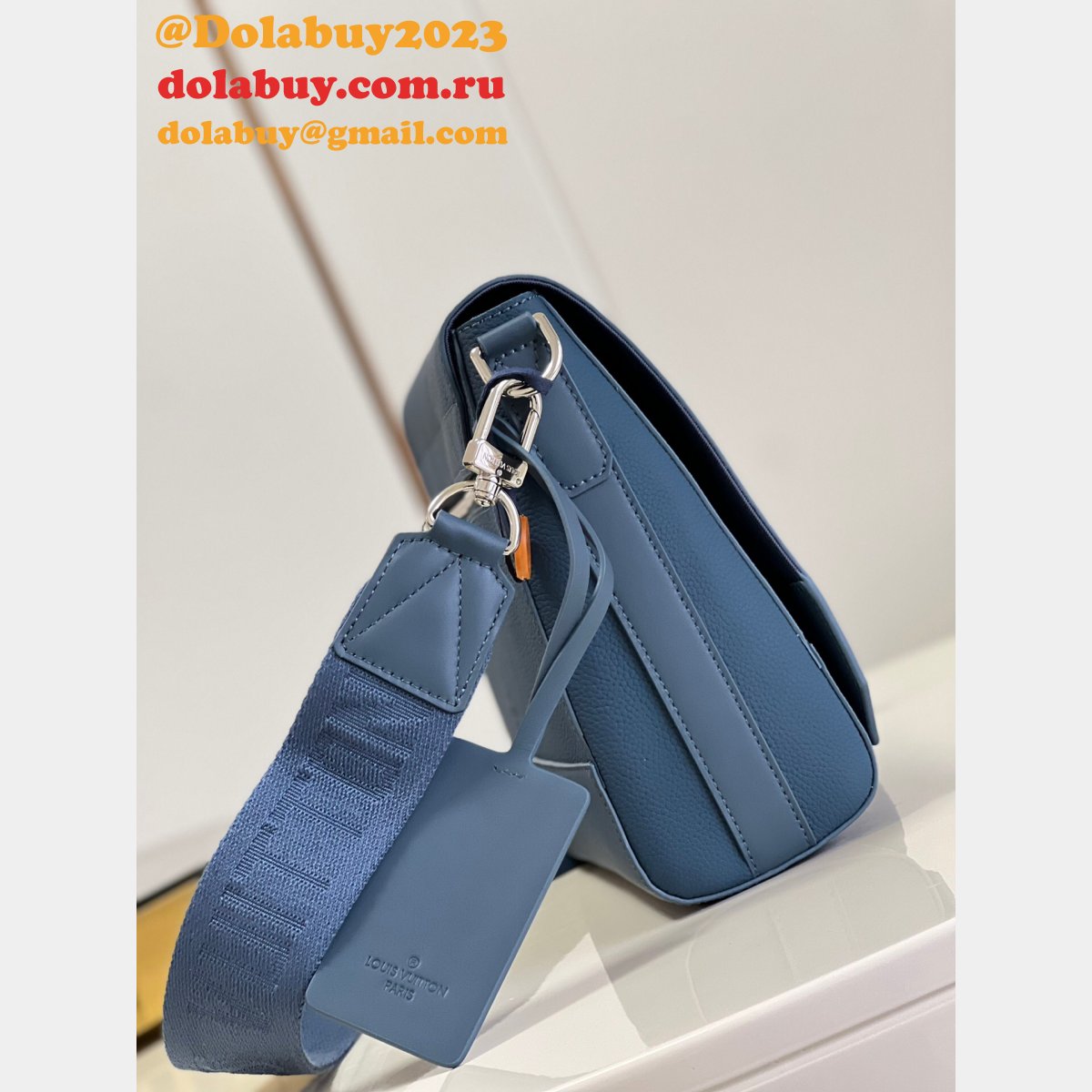 Louis Vuitton Fake Takeoff Messenger LV Aerogram Men M57080 Bag