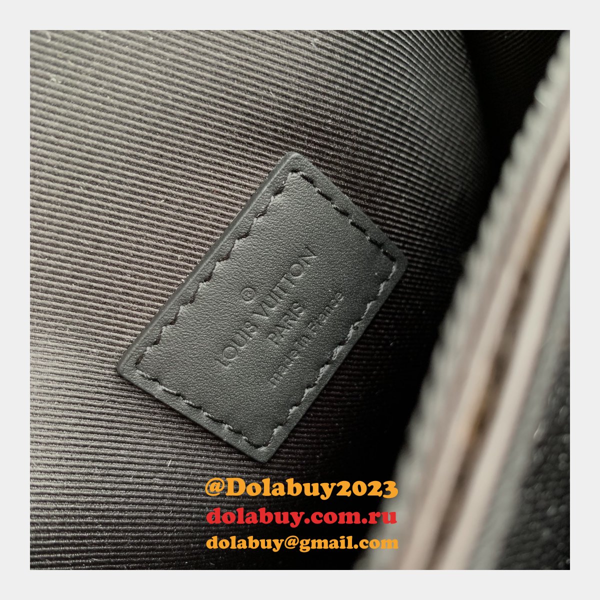 S-Lock Vertical wearable wallet M81522 Louis Vuitton Luxury Bag