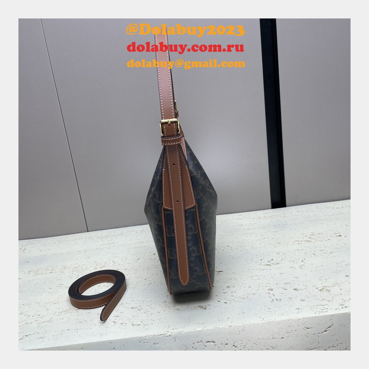 Designer Celine Fake 117253 Heloise Cuir Triomphe Bag