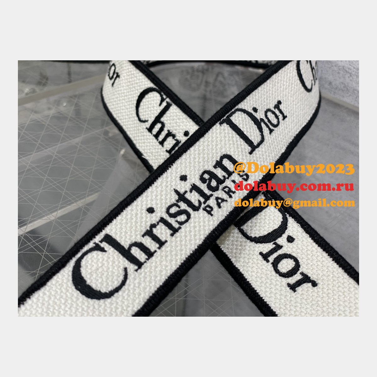 The Fashion Designer Christian Dior 17cm Bags For Sale