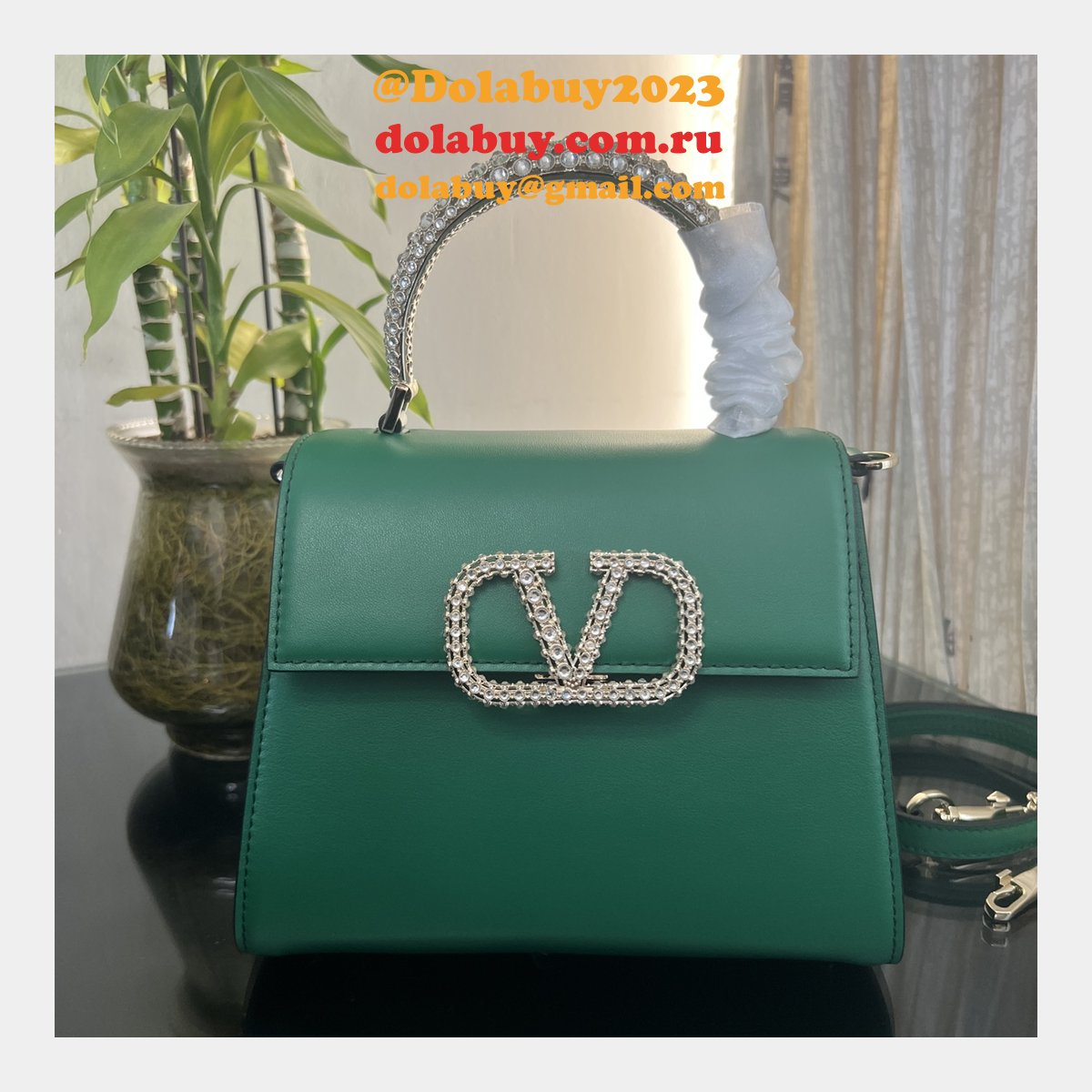 Top Quality Valentino VSLING Small Calf Handbag 2082