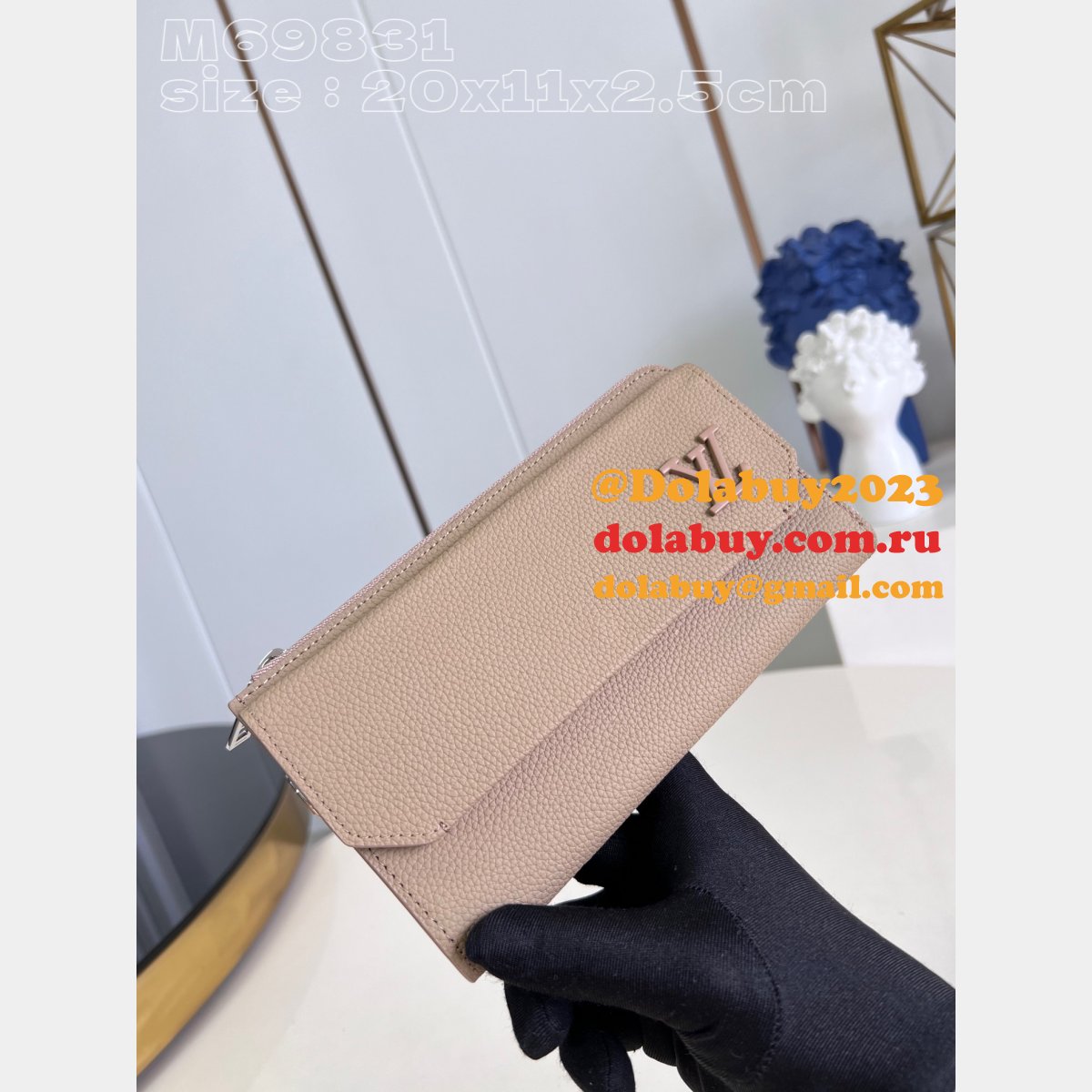 High Quality M69831 Designer Replica LV Wallets Online Sale