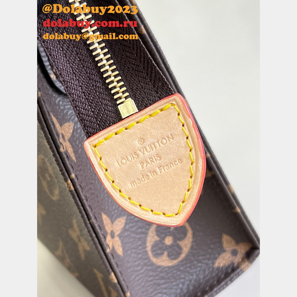 High Quality Designer Replica Louis Vuitton Purses M47546 Pouch