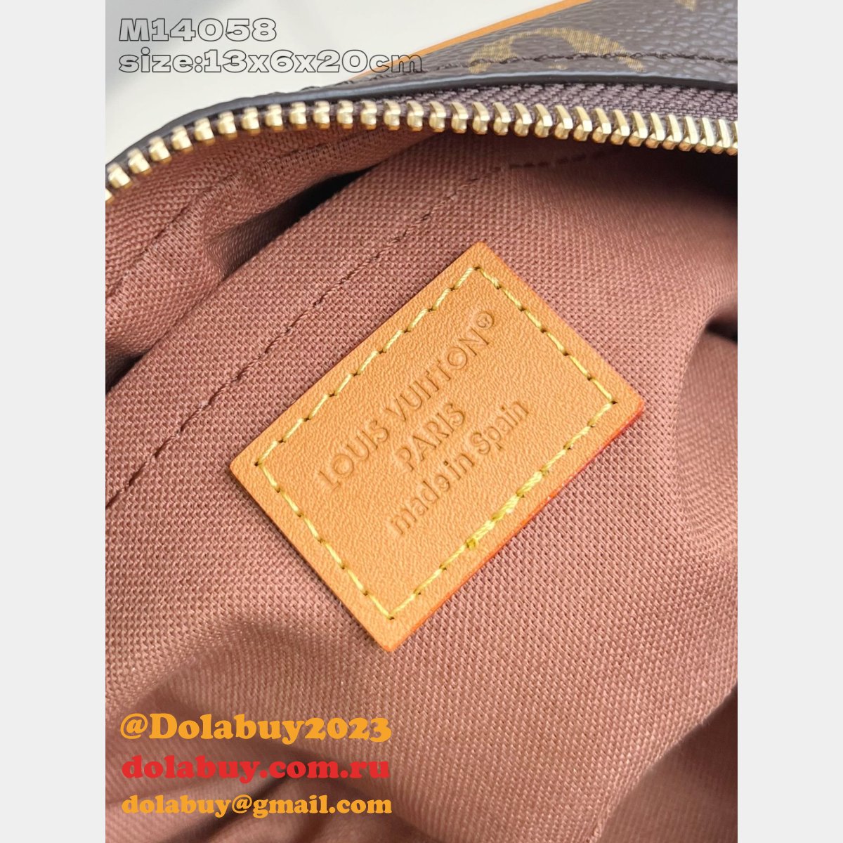 Louis Vuitton Trocadéro Wearable Luxury G69 M14058 Brown Wallet Fashion Show