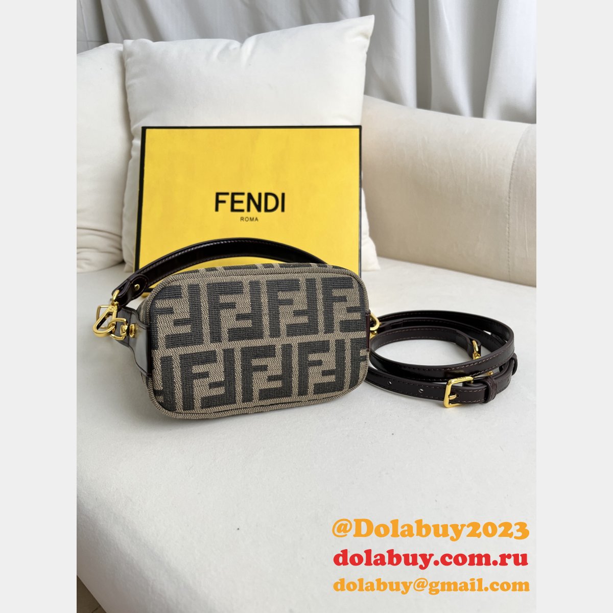 top quality F**di wholesale lunch hadnbag