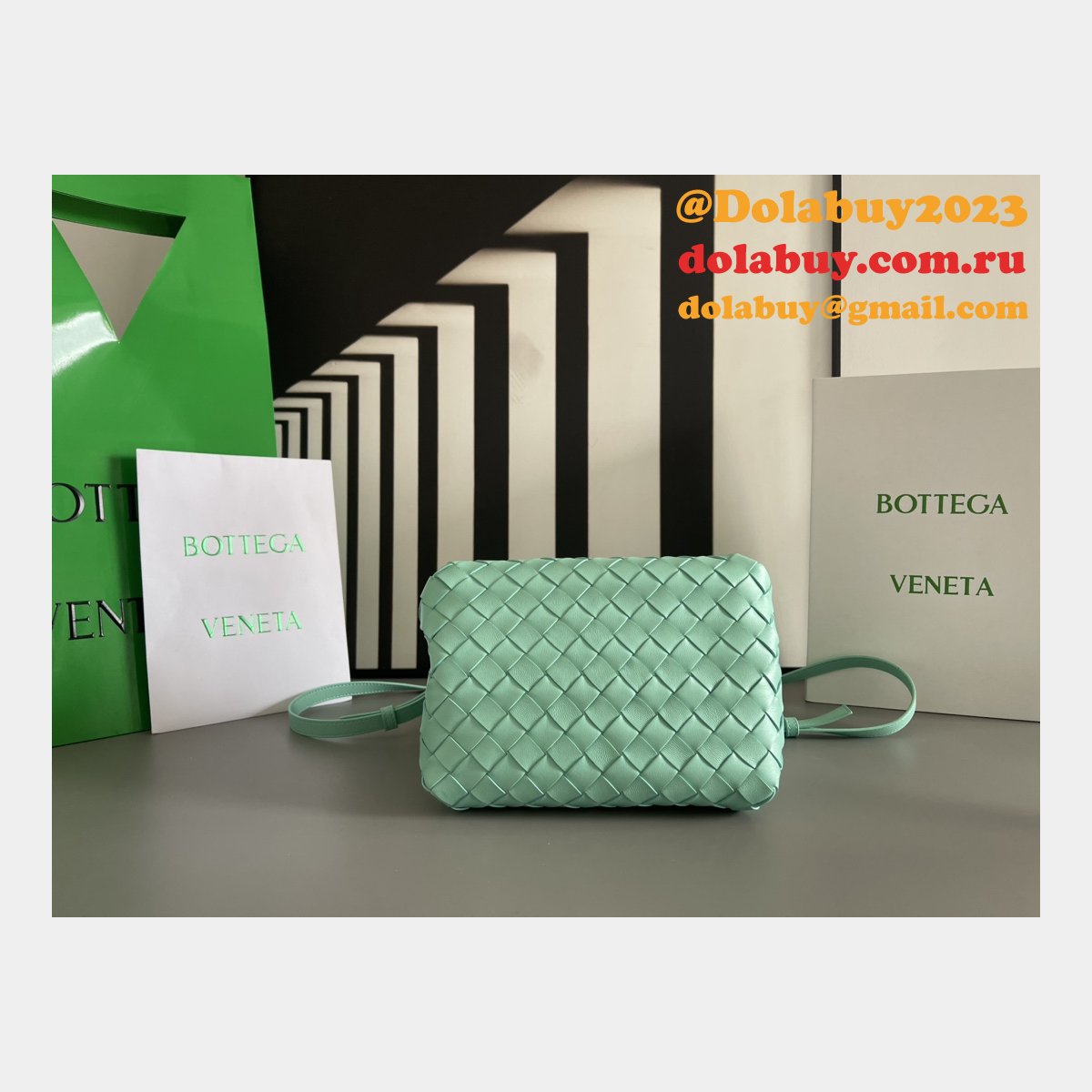 Top Quality BOTTEGA VENETA parachute Andiamo mini size 796569