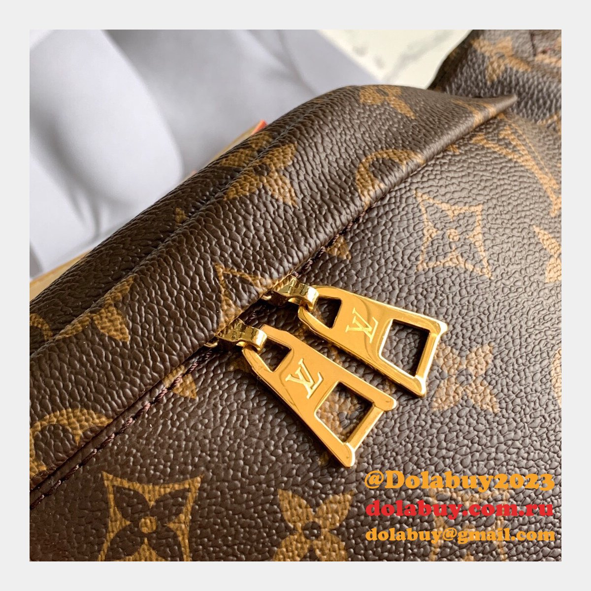 Louis Vuitton Replicas Bumbag Canvas Fanny Pack Belt M43644 Monogram Bag