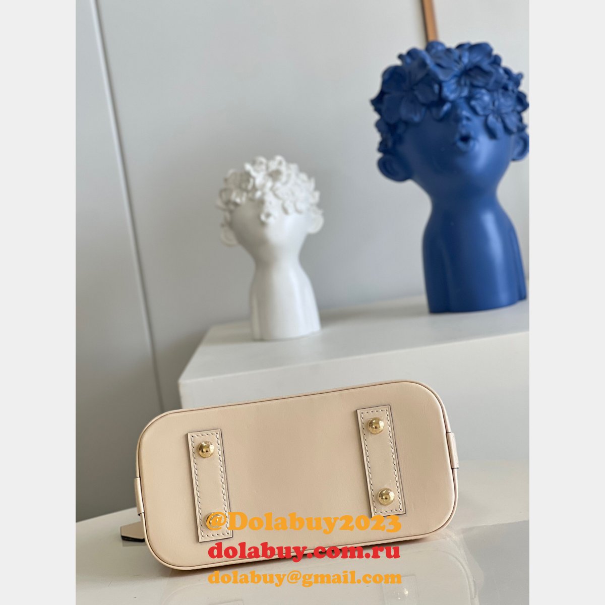 How to Buy Louis Vuitton Replcia M41221 Alma BB Bag