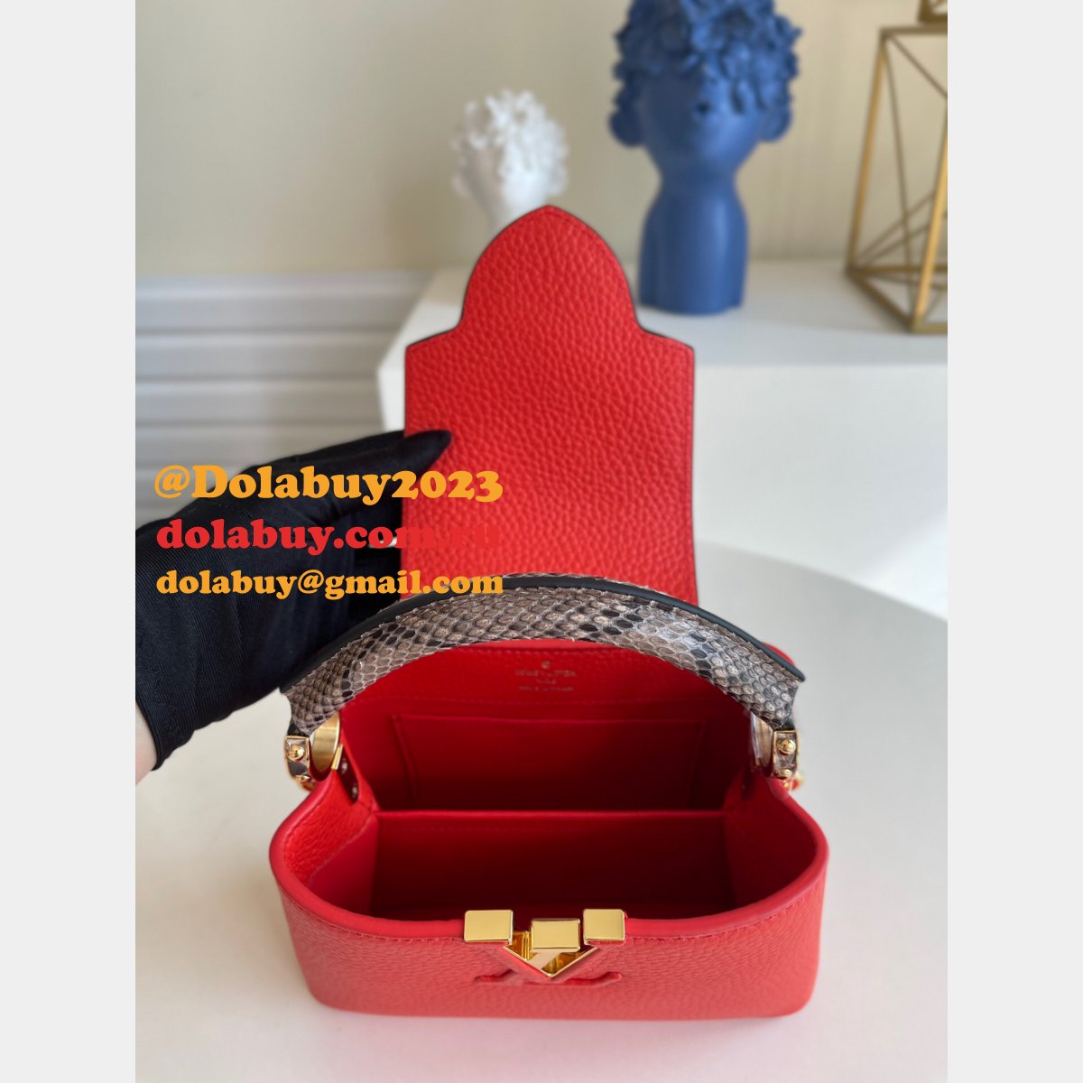 Where To Buy Fake Louis Vuitton Capucines M80007/M80421/M80041 Taurillon Bag