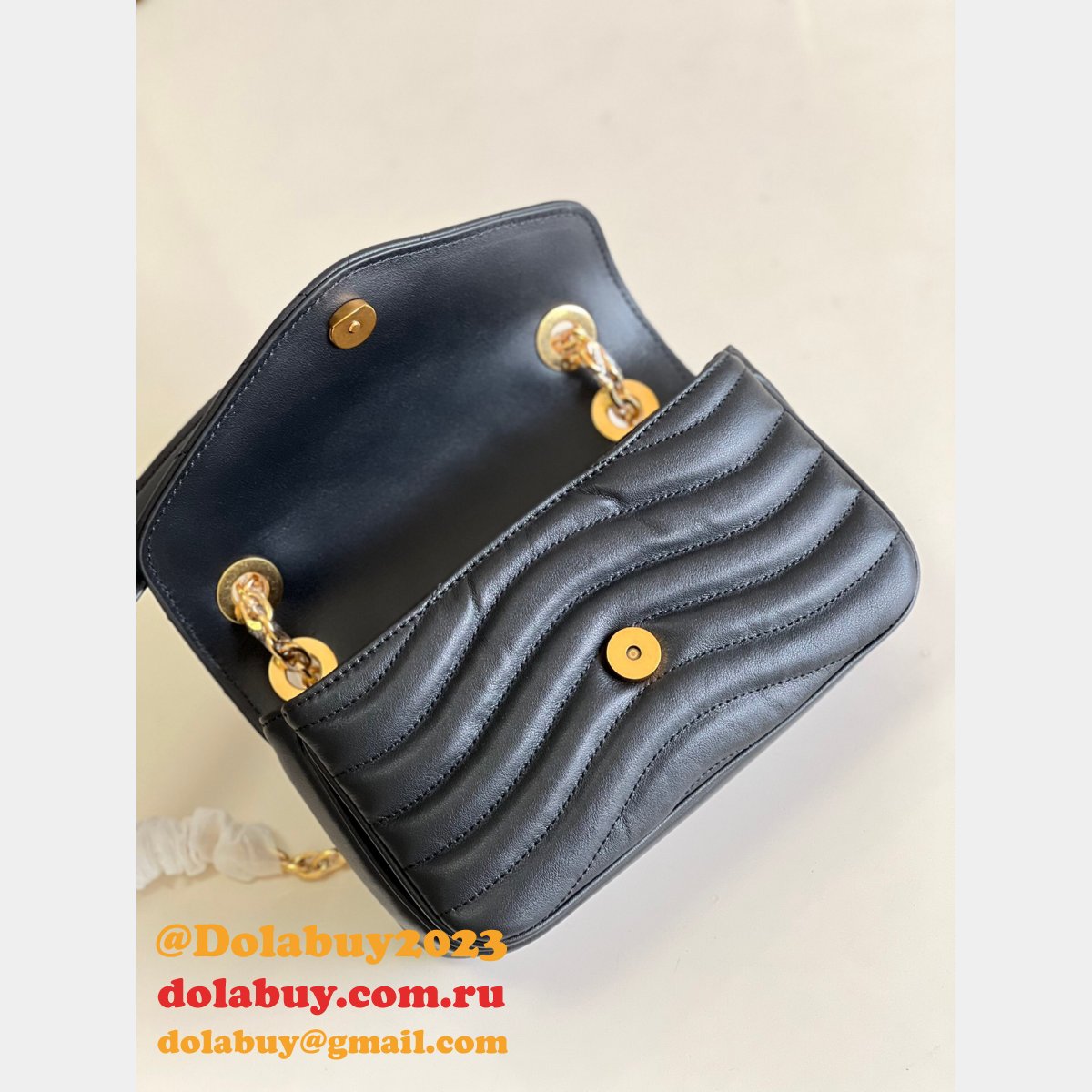 Louis Vuitton Cheap M20687 New Wave Chain UK Bag PM H24